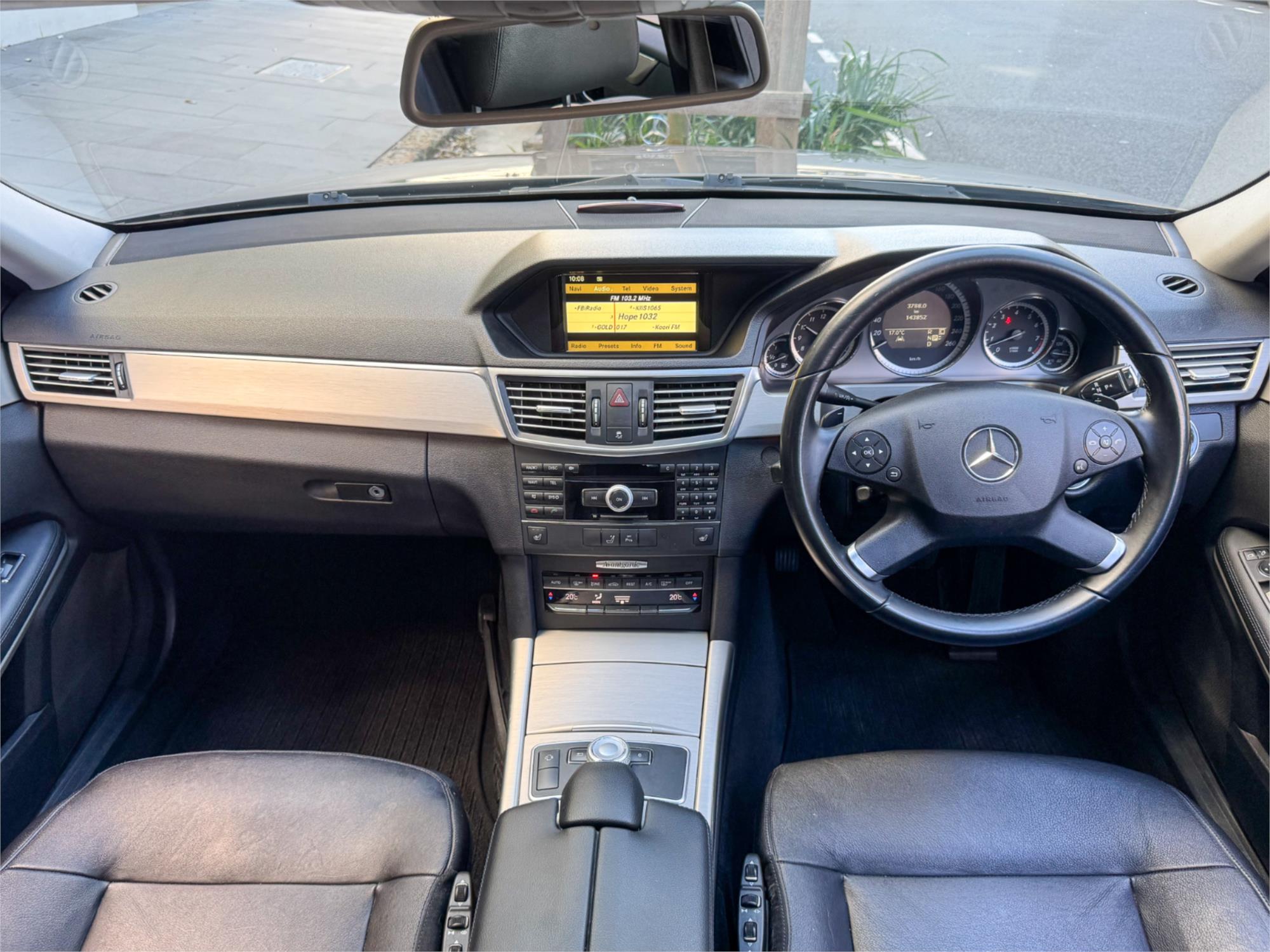 2010 MERCEDES-BENZ E350 212 AVANTGARDE 7 SP AUTOMATIC G-TRONIC 4D SEDAN