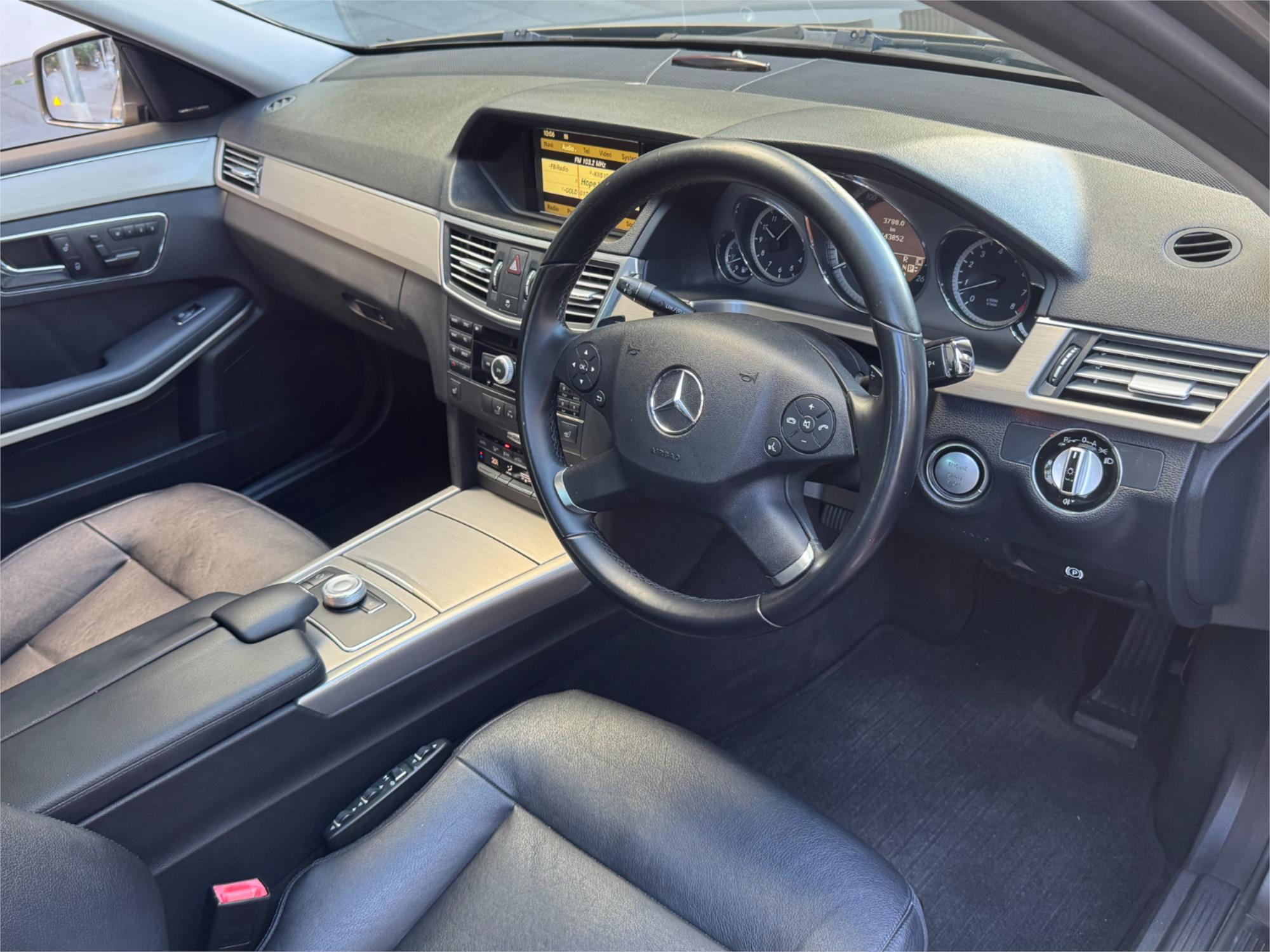 2010 MERCEDES-BENZ E350 212 AVANTGARDE 7 SP AUTOMATIC G-TRONIC 4D SEDAN
