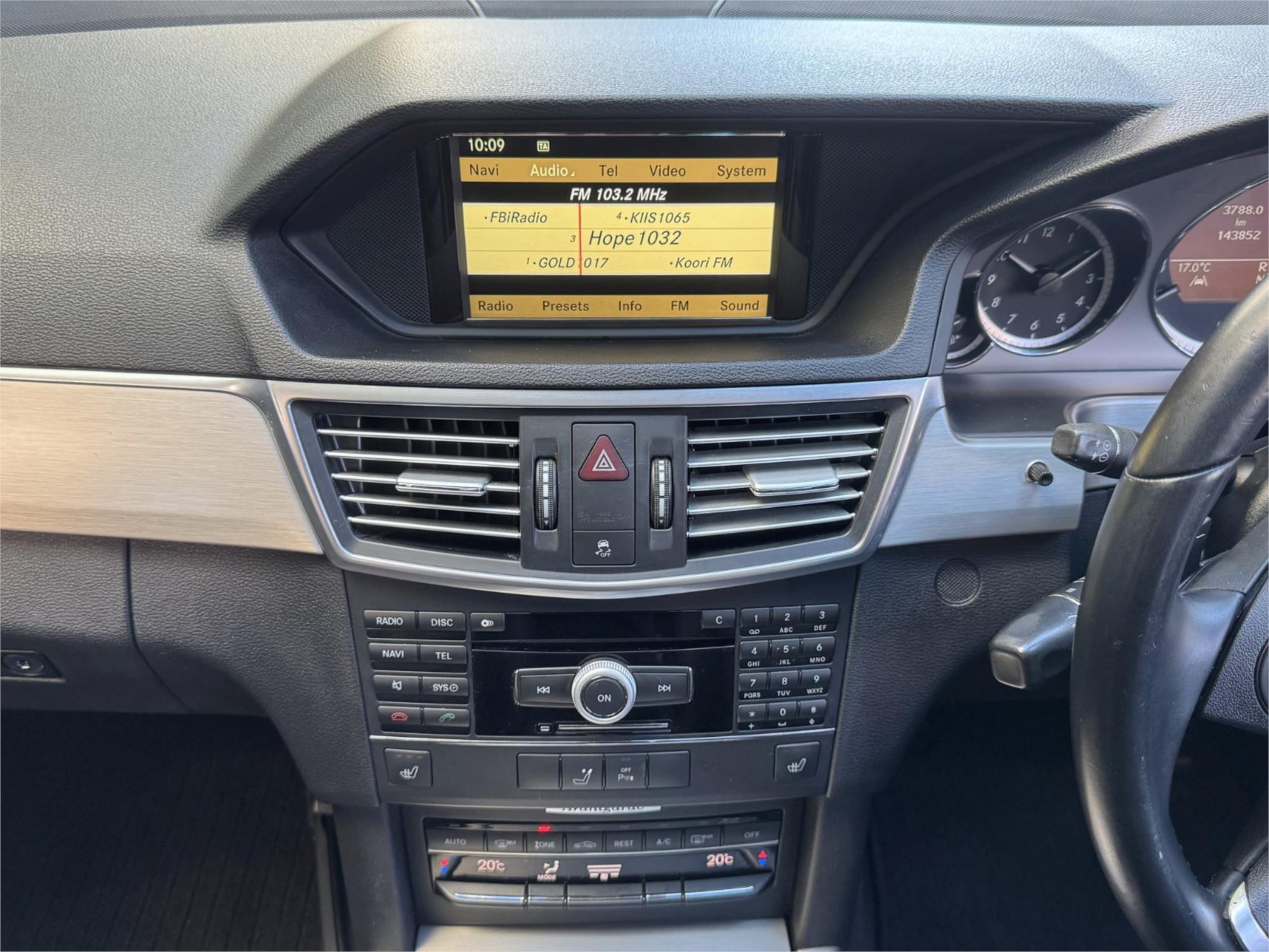 2010 MERCEDES-BENZ E350 212 AVANTGARDE 7 SP AUTOMATIC G-TRONIC 4D SEDAN