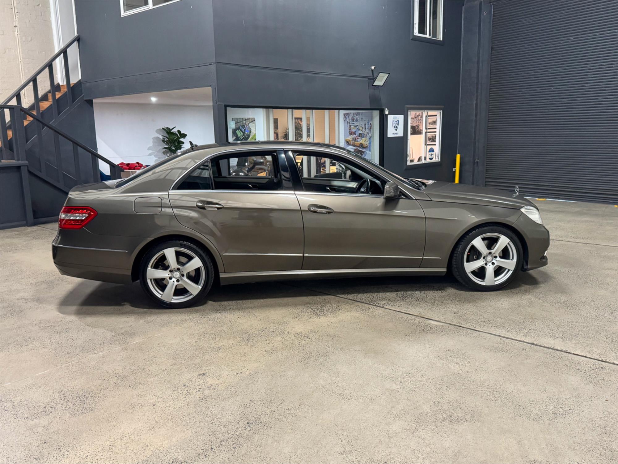 2010 MERCEDES-BENZ E350 212 AVANTGARDE 7 SP AUTOMATIC G-TRONIC 4D SEDAN