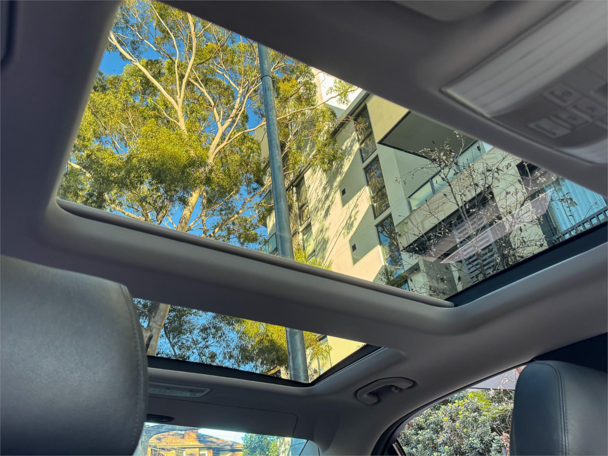 2010 MERCEDES-BENZ E350 212 AVANTGARDE 7 SP AUTOMATIC G-TRONIC 4D SEDAN