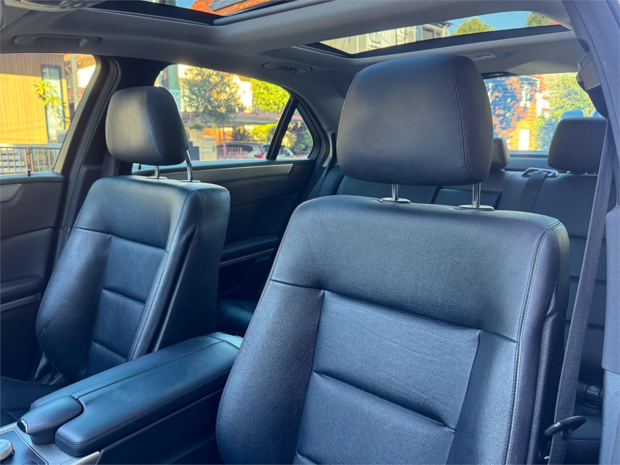 2010 MERCEDES-BENZ E350 212 AVANTGARDE 7 SP AUTOMATIC G-TRONIC 4D SEDAN