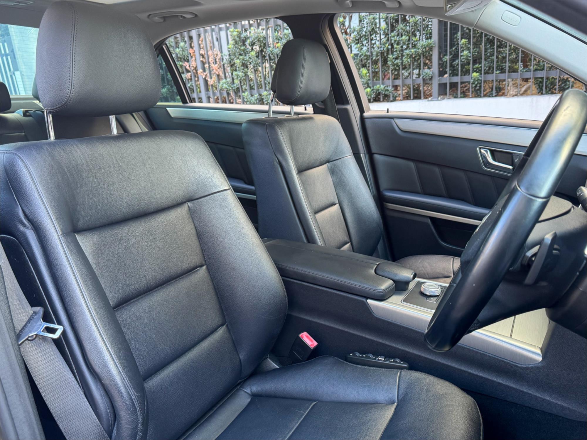 2010 MERCEDES-BENZ E350 212 AVANTGARDE 7 SP AUTOMATIC G-TRONIC 4D SEDAN