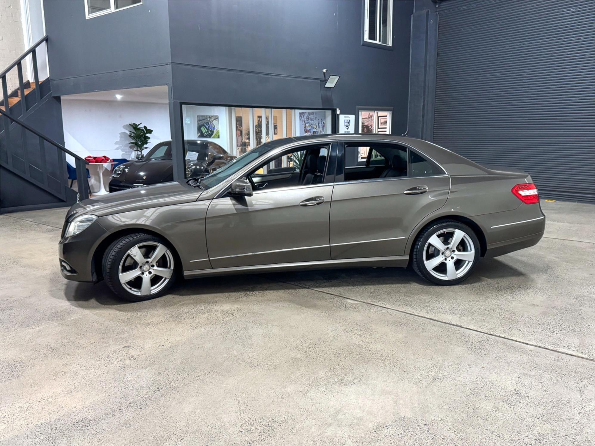 2010 MERCEDES-BENZ E350 212 AVANTGARDE 7 SP AUTOMATIC G-TRONIC 4D SEDAN