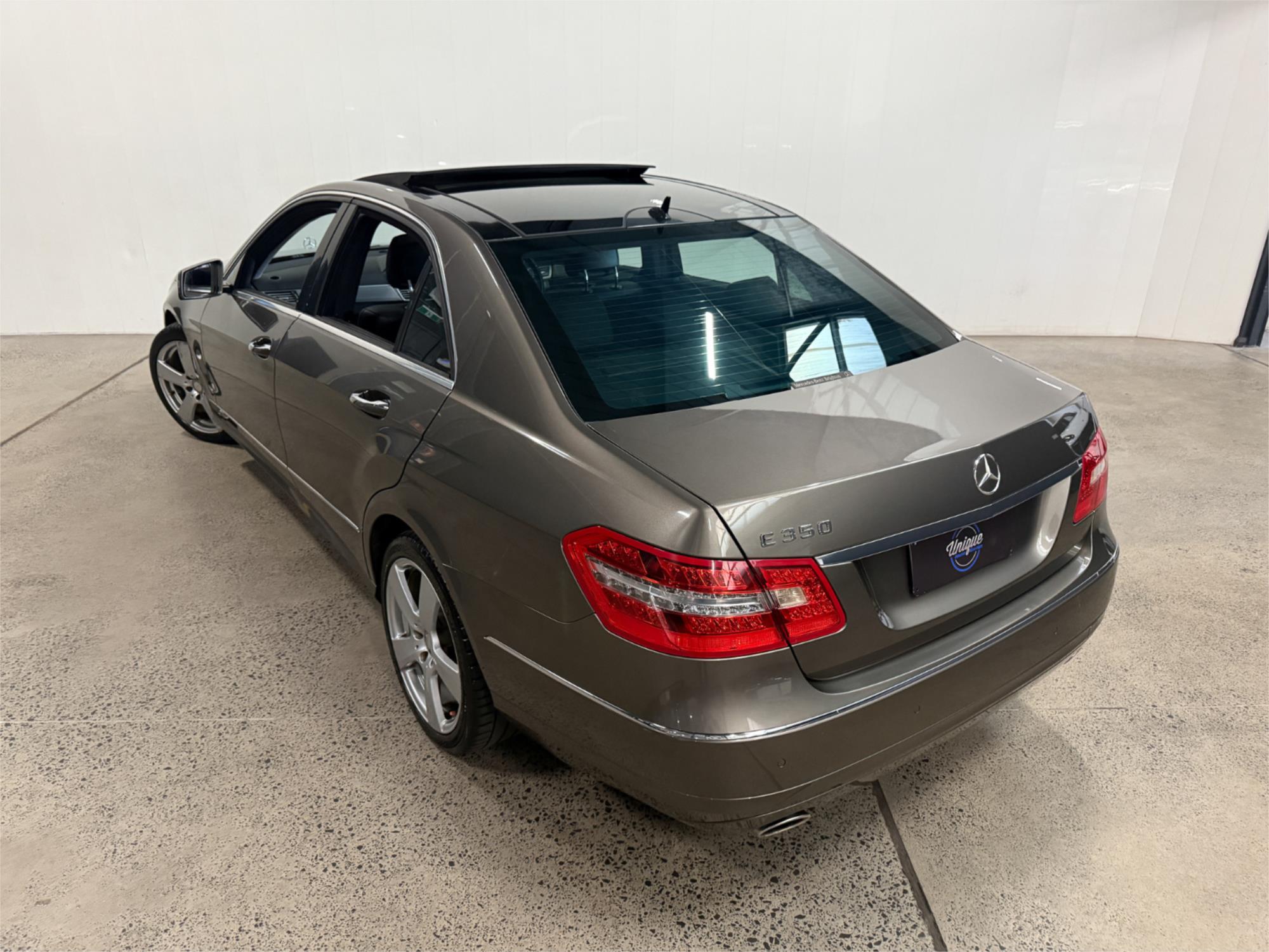 2010 MERCEDES-BENZ E350 212 AVANTGARDE 7 SP AUTOMATIC G-TRONIC 4D SEDAN