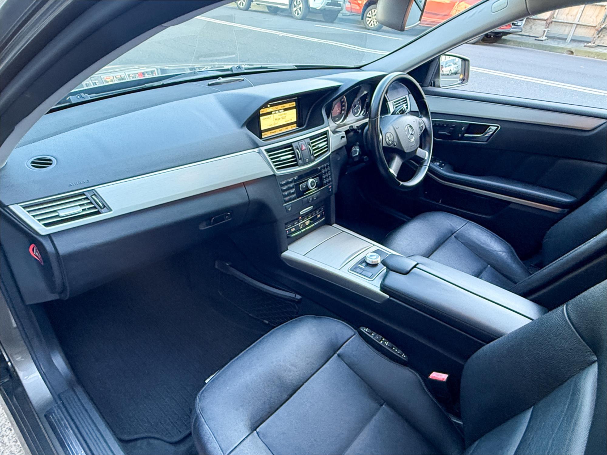 2010 MERCEDES-BENZ E350 212 AVANTGARDE 7 SP AUTOMATIC G-TRONIC 4D SEDAN