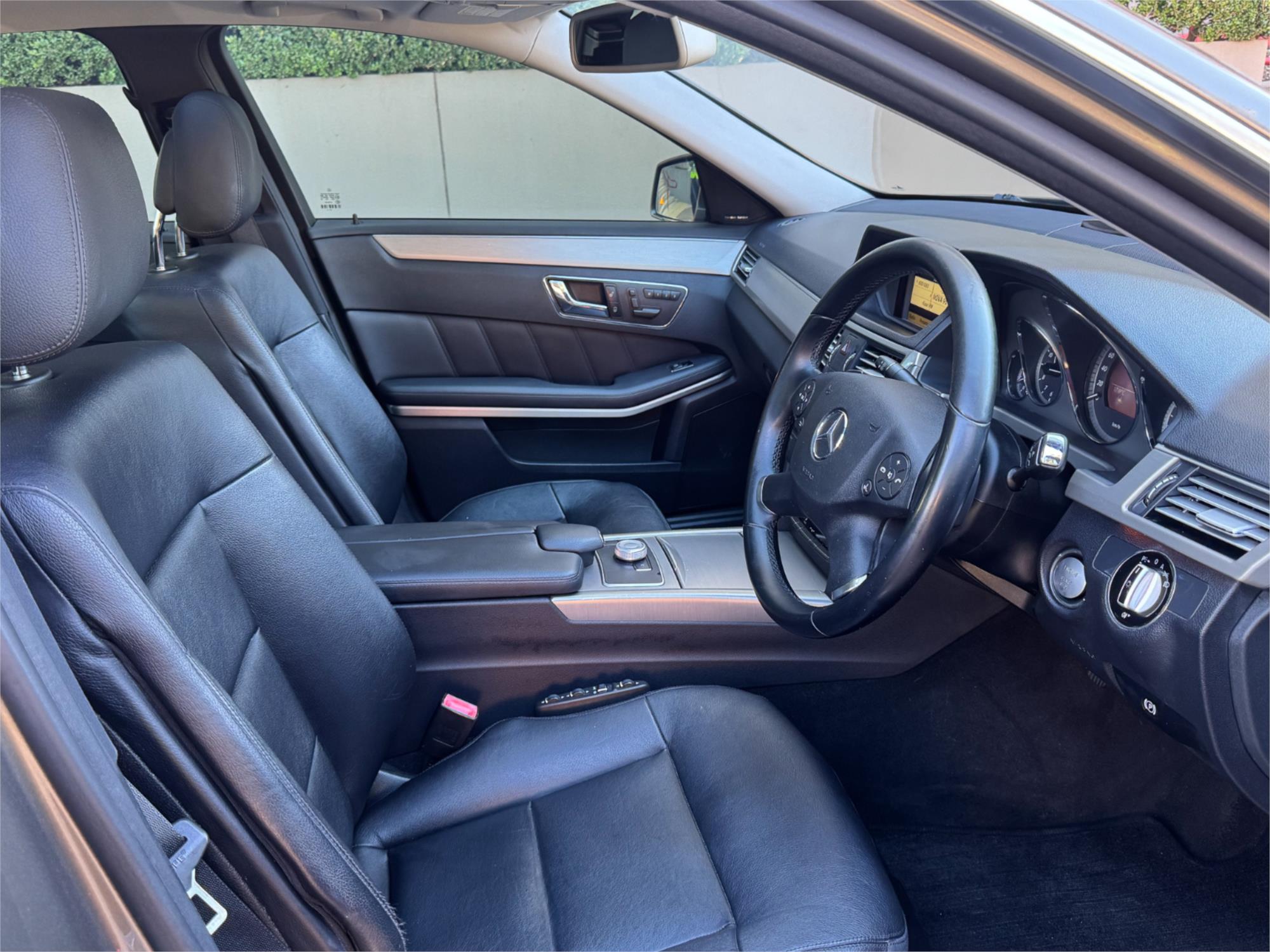 2010 MERCEDES-BENZ E350 212 AVANTGARDE 7 SP AUTOMATIC G-TRONIC 4D SEDAN