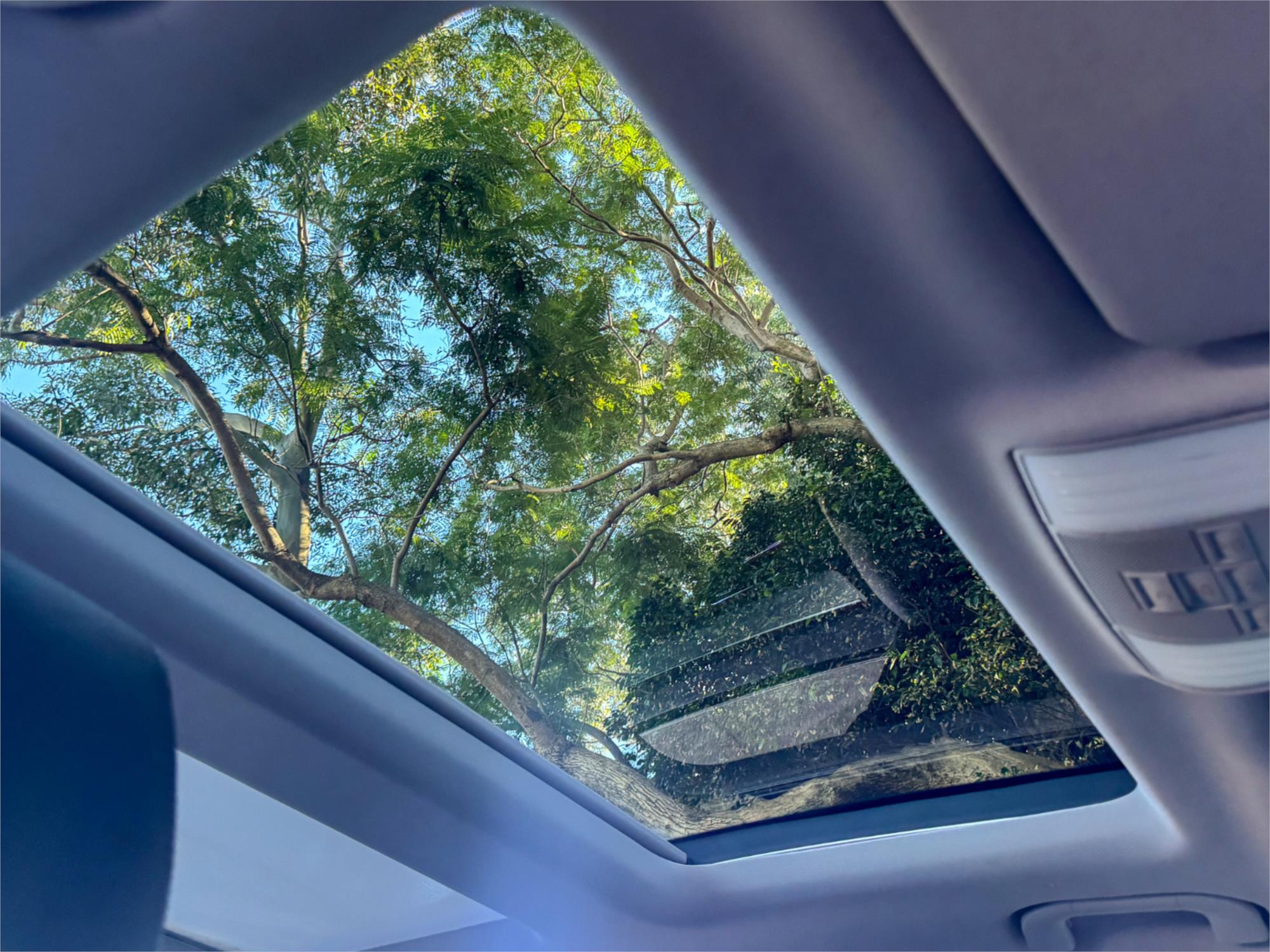 2010 MERCEDES-BENZ E350 212 AVANTGARDE 7 SP AUTOMATIC G-TRONIC 4D SEDAN