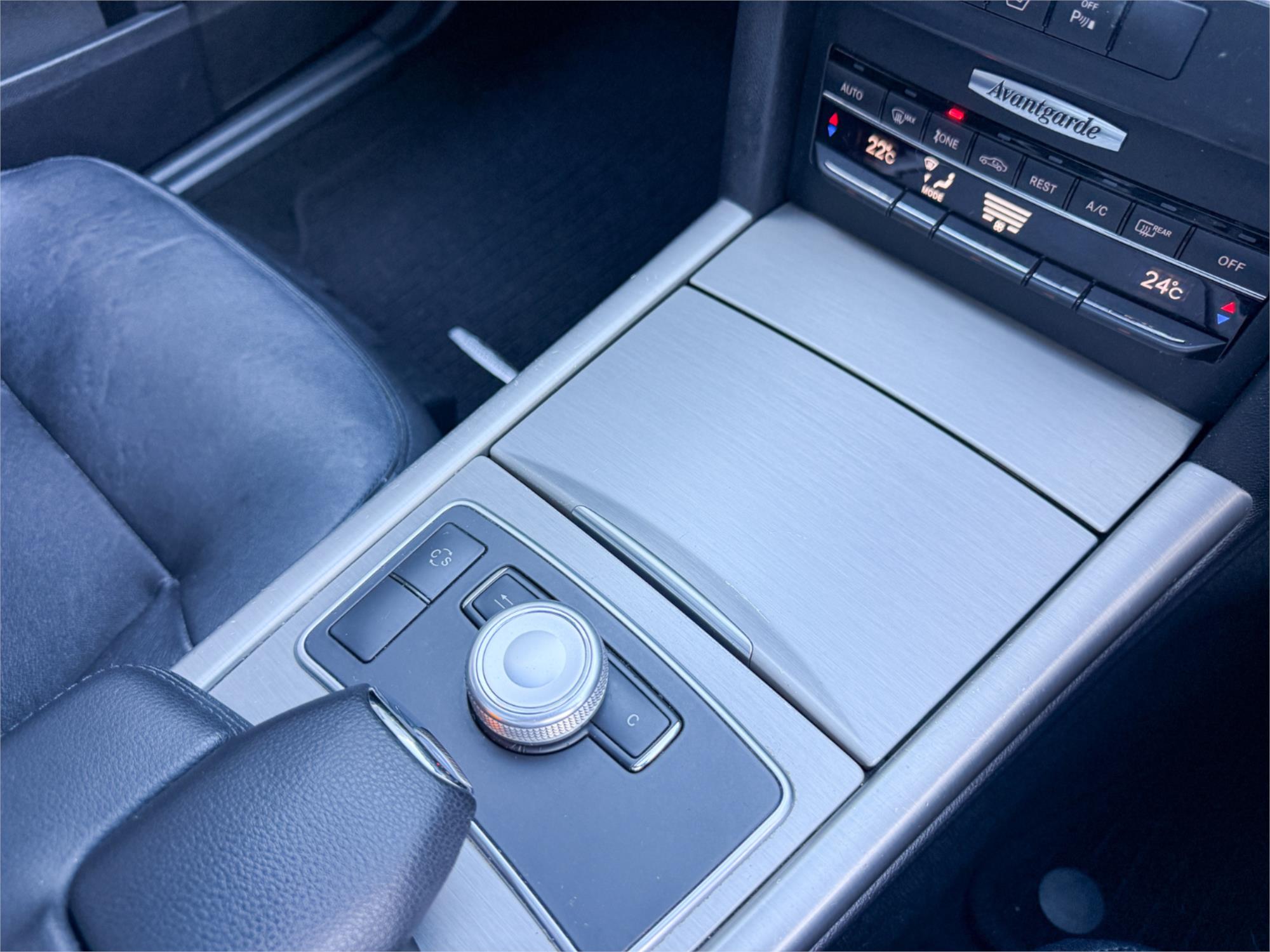 2010 MERCEDES-BENZ E350 212 AVANTGARDE 7 SP AUTOMATIC G-TRONIC 4D SEDAN