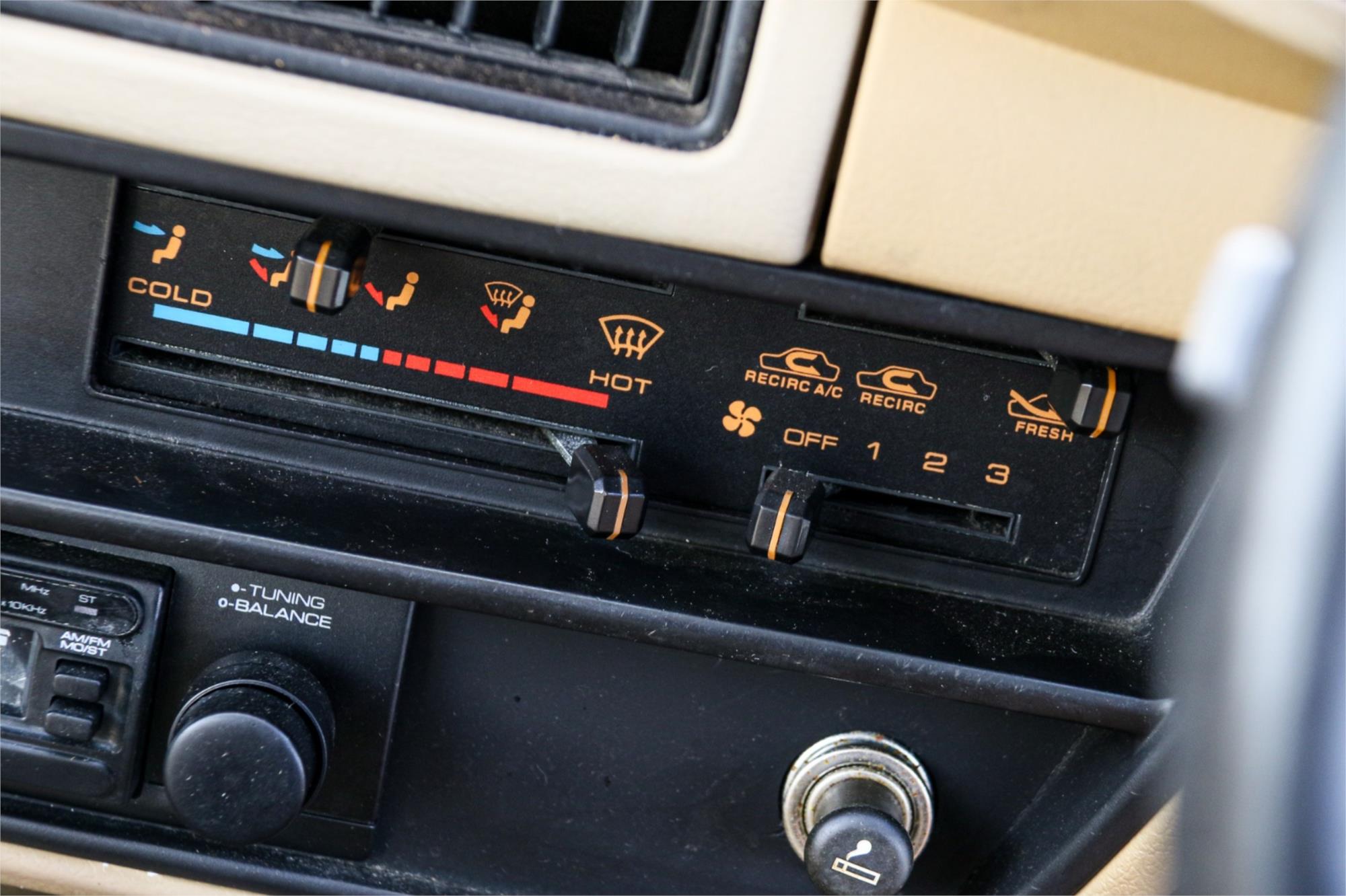 1986 NISSAN PULSAR N12 GL AUTOMATIC SEDAN