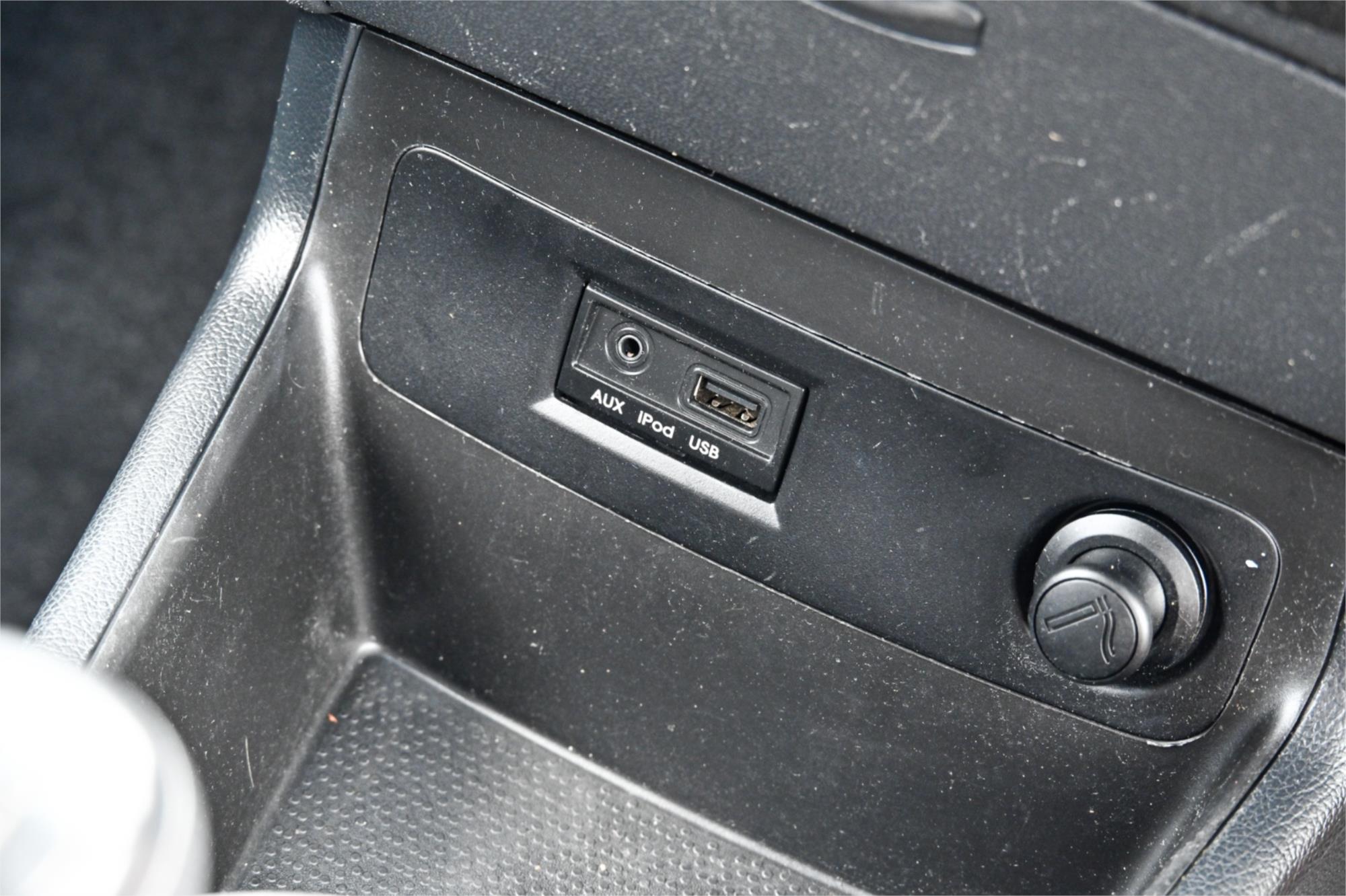 2014 HYUNDAI i20 PB MY14 ACTIVE 6 SP MANUAL 5D HATCHBACK