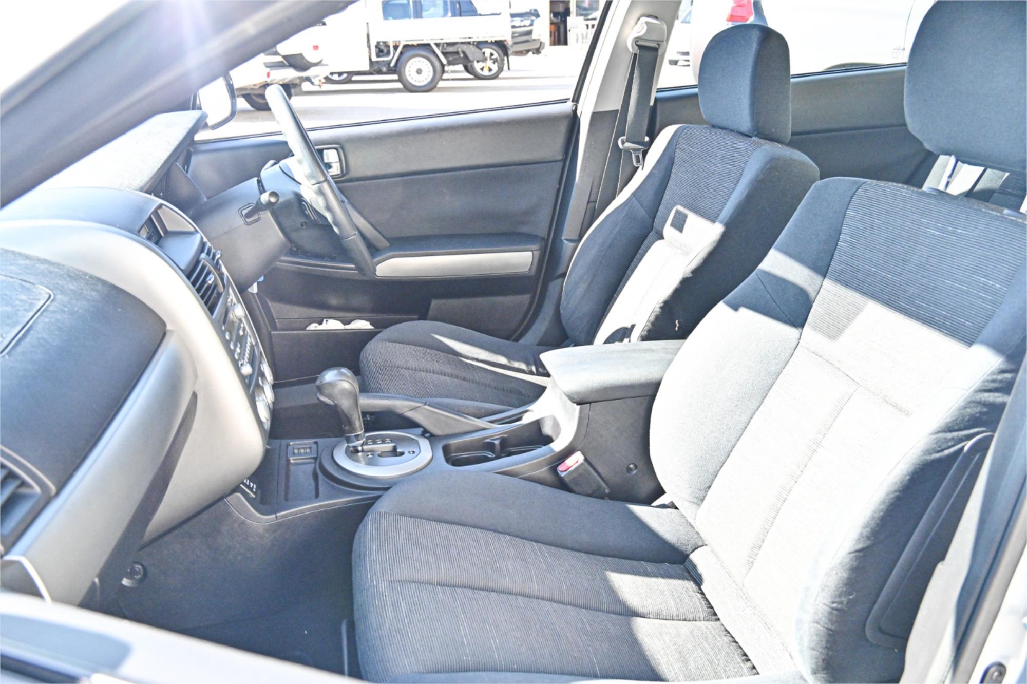 2005 MITSUBISHI 380 DB 5 SP AUTO SPORTS MODE 4D SEDAN