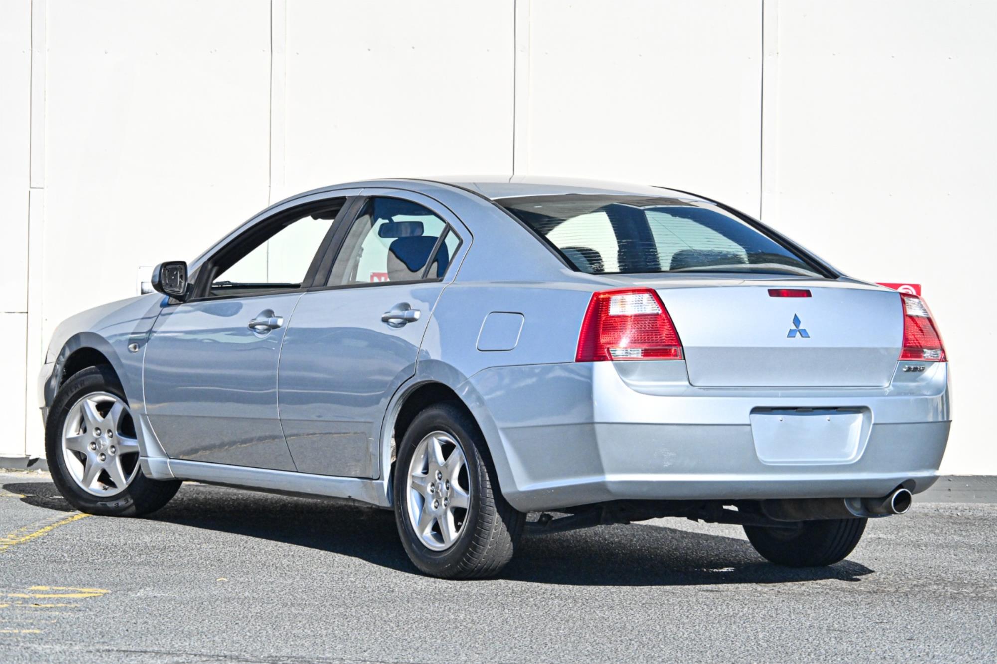 2005 MITSUBISHI 380 DB 5 SP AUTO SPORTS MODE 4D SEDAN