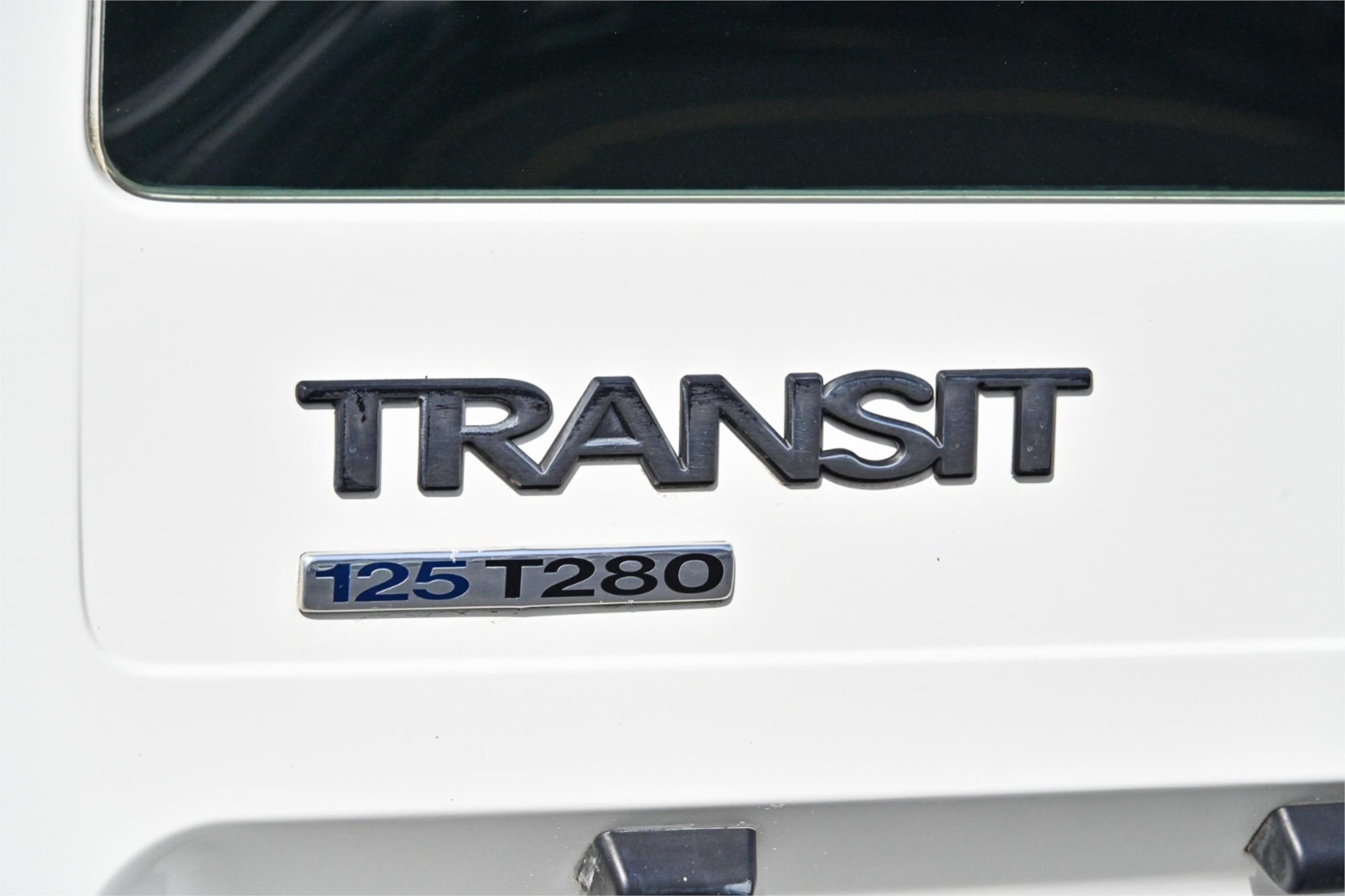2013 FORD TRANSIT CUSTOM VN 290S (SWB) 6 SP MANUAL 3D VAN