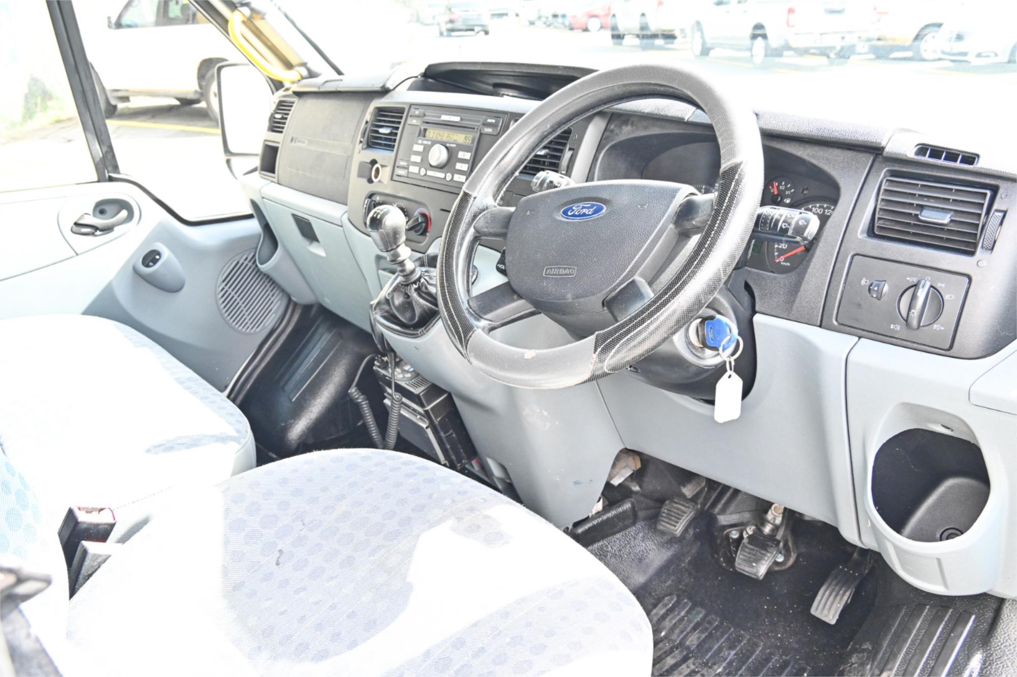 2013 FORD TRANSIT CUSTOM VN 290S (SWB) 6 SP MANUAL 3D VAN