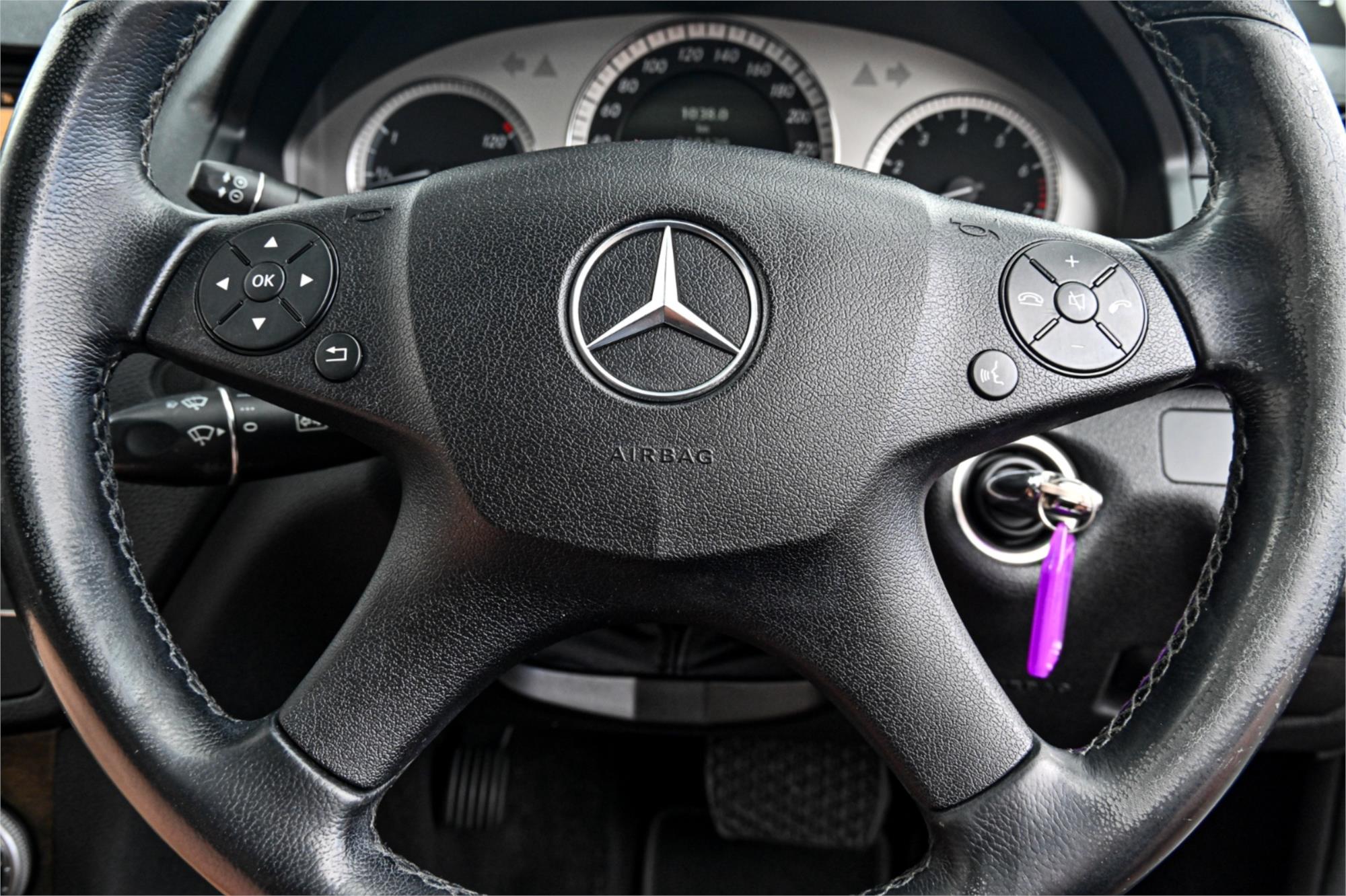 2009 MERCEDES-BENZ C200 W204 KOMPRESSOR AVANTGARDE SE 5 SP AUTOMATIC TIPSHIFT 4D SEDAN