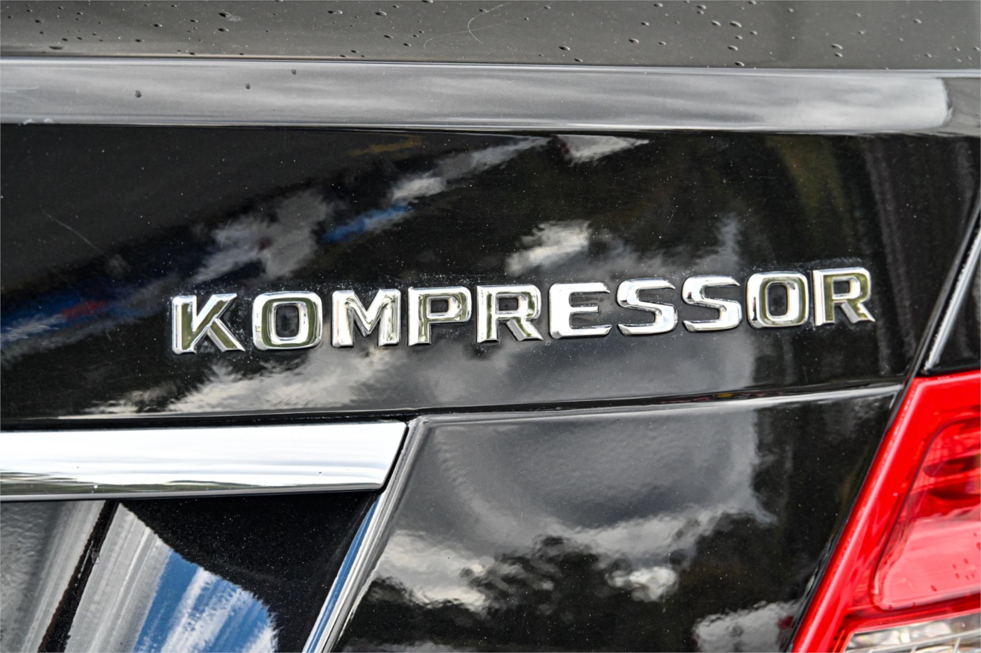 2009 MERCEDES-BENZ C200 W204 KOMPRESSOR AVANTGARDE SE 5 SP AUTOMATIC TIPSHIFT 4D SEDAN