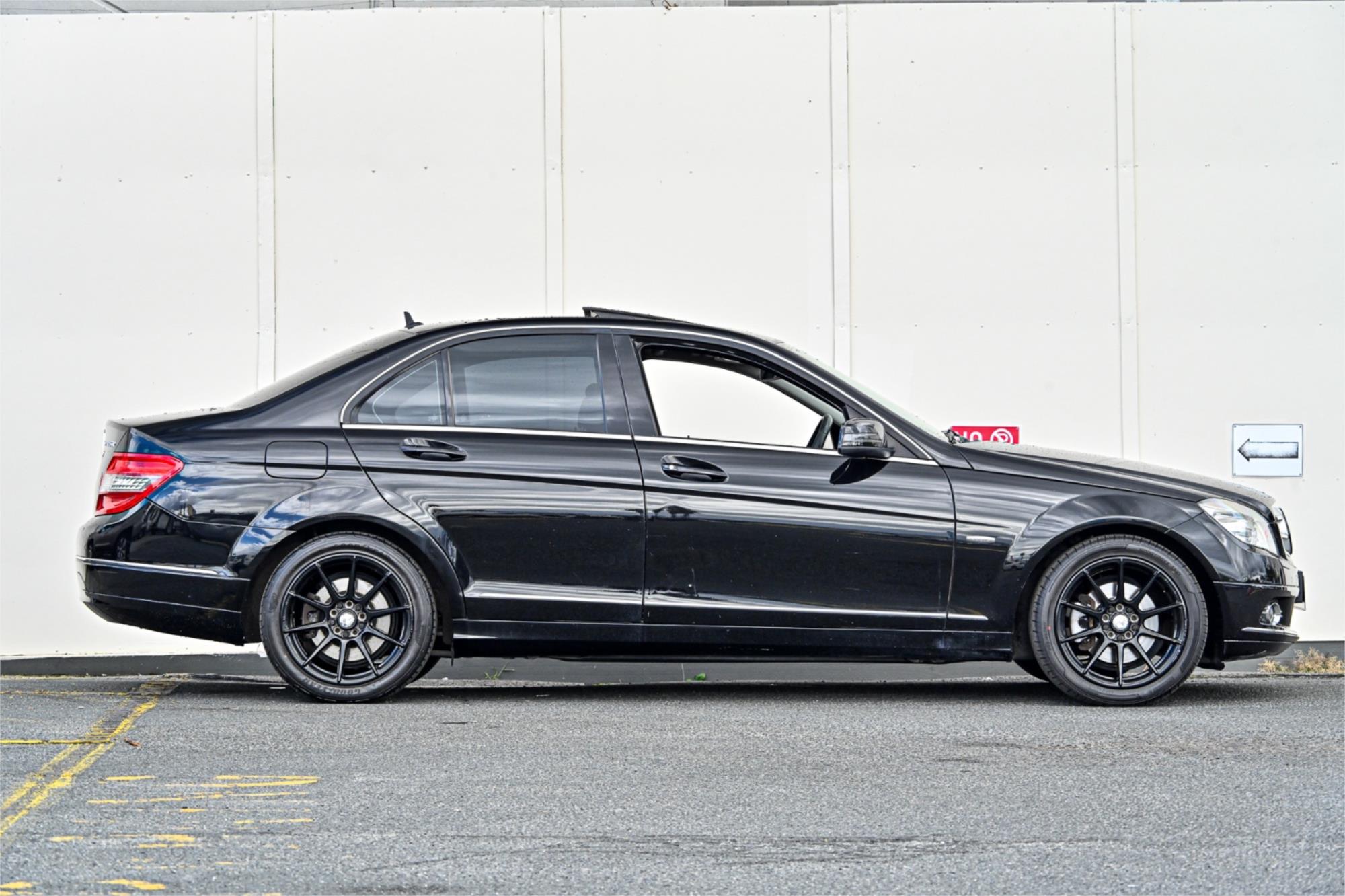 2009 MERCEDES-BENZ C200 W204 KOMPRESSOR AVANTGARDE SE 5 SP AUTOMATIC TIPSHIFT 4D SEDAN