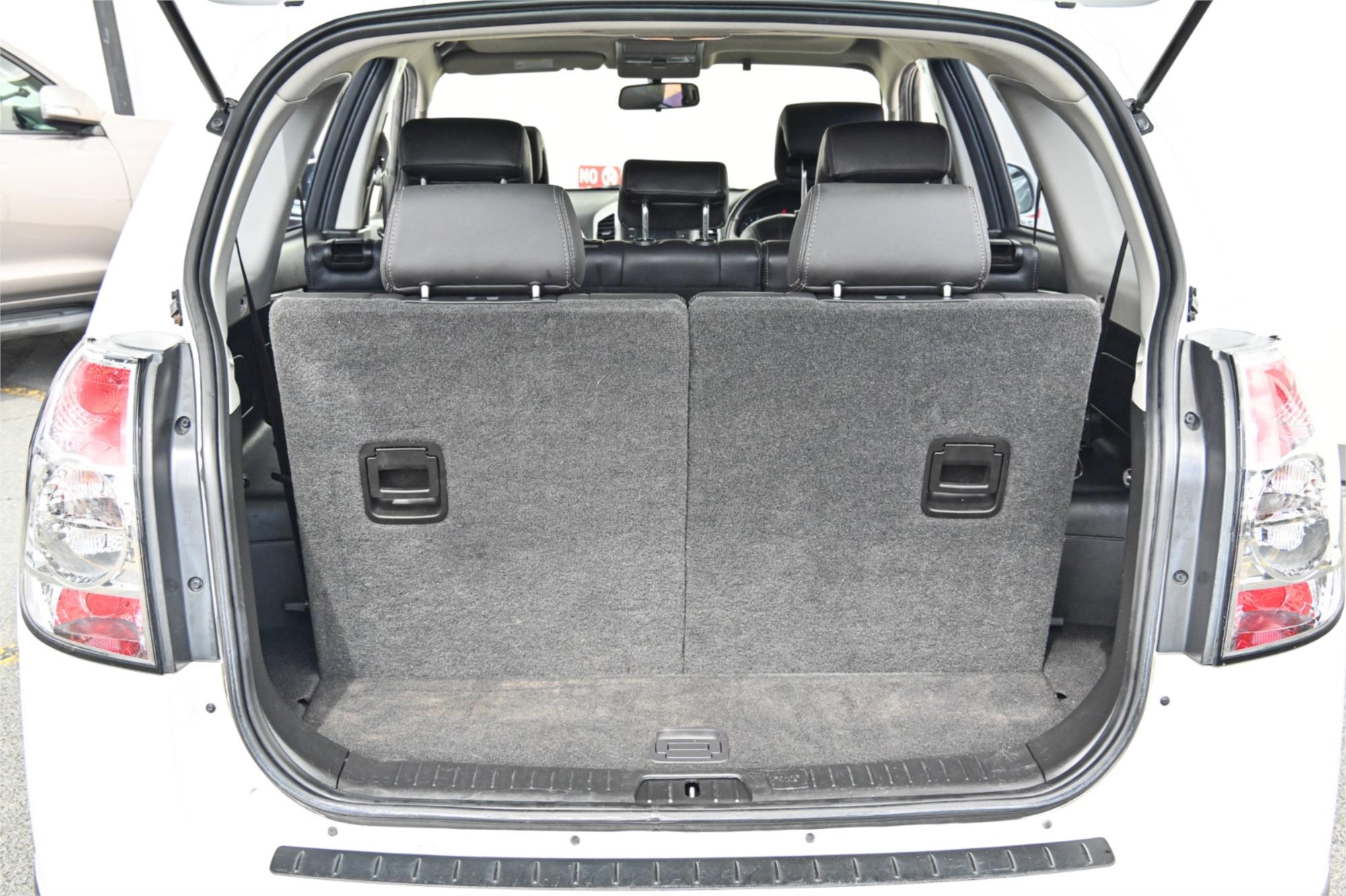 2013 HOLDEN CAPTIVA CG MY12 7 CX (4x4) 6 SP AUTOMATIC 4D WAGON