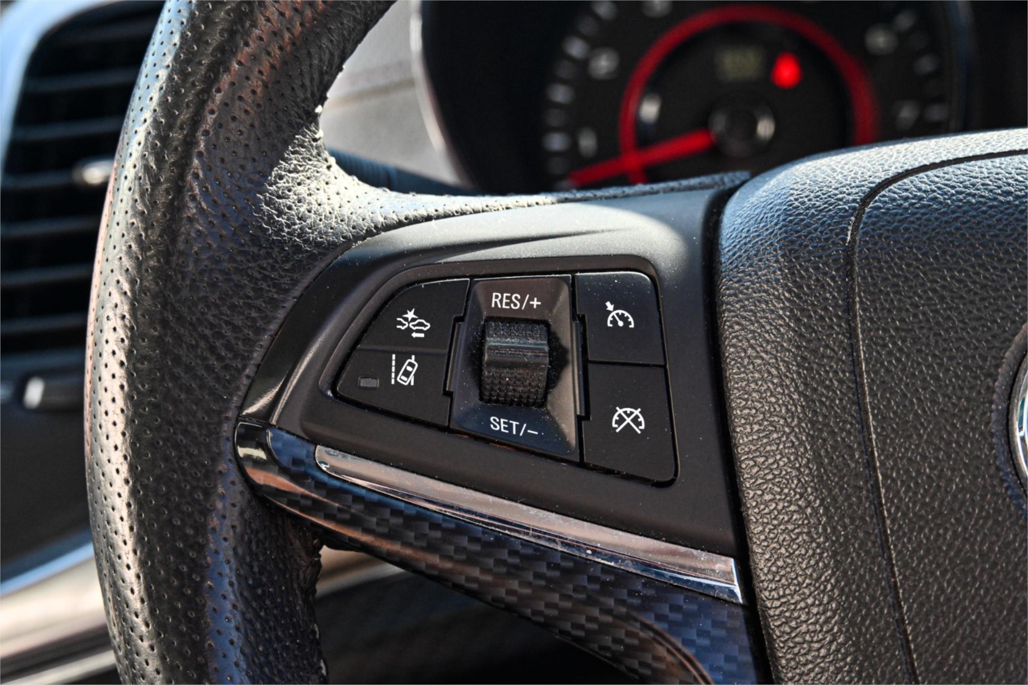 2013 HOLDEN COMMODORE VF SS-V 6 SP MANUAL 4D SEDAN