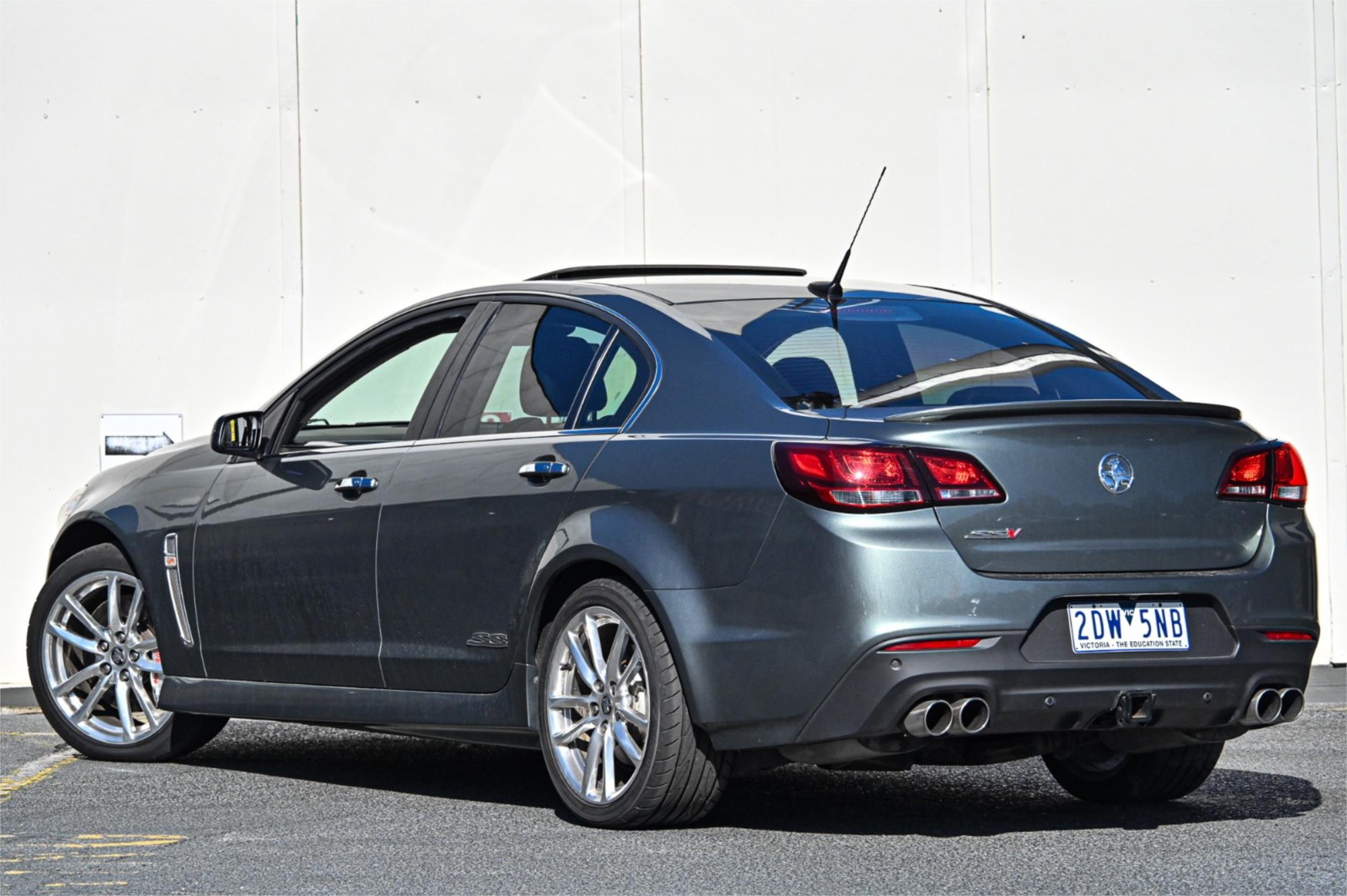 2013 HOLDEN COMMODORE VF SS-V 6 SP MANUAL 4D SEDAN