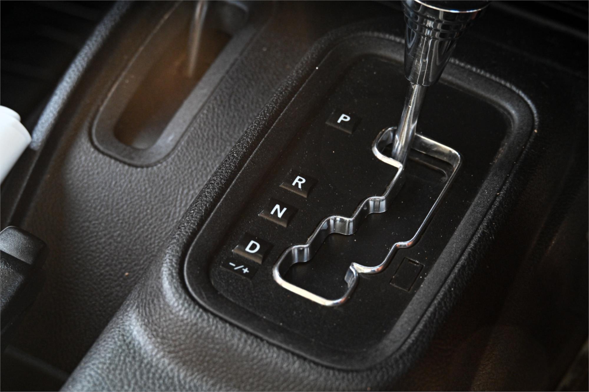 2012 JEEP WRANGLER JK UNLIMITED AUTOMATIC SOFT TOP