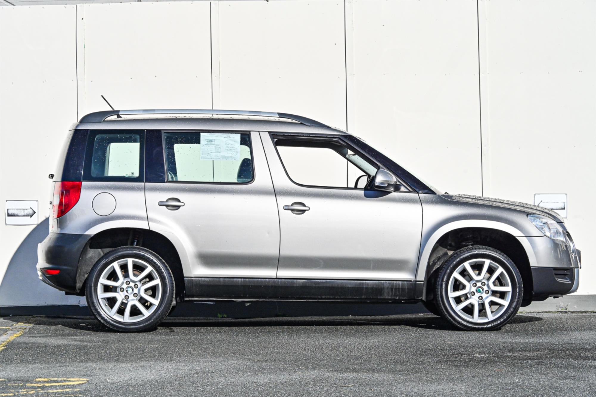 2013 SKODA YETI 5L MY13 103 TDI (4x4) 6 SP AUTO DIRECT SHIFT 4D WAGON