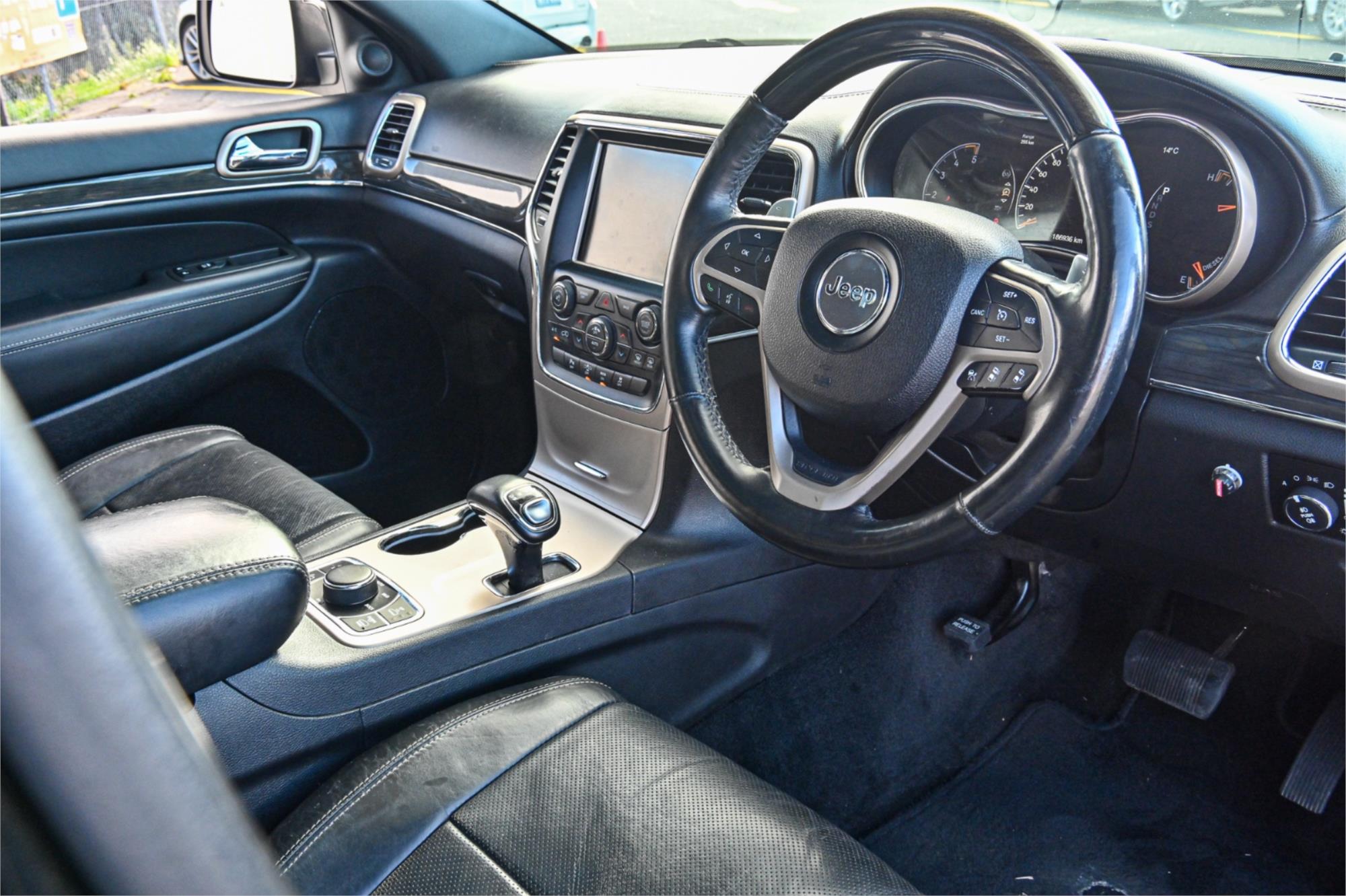 2013 JEEP GRAND CHEROKEE WK MY13 OVERLAND (4x4) 5 SP AUTOMATIC 4D WAGON