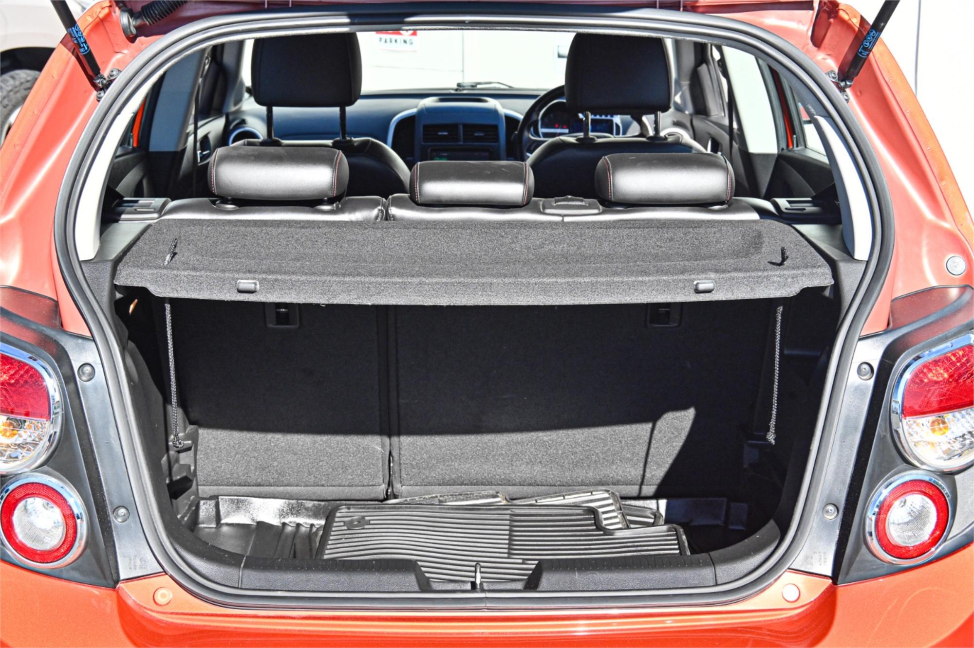 2014 HOLDEN BARINA TM MY14 RS 6 SP MANUAL 5D HATCHBACK