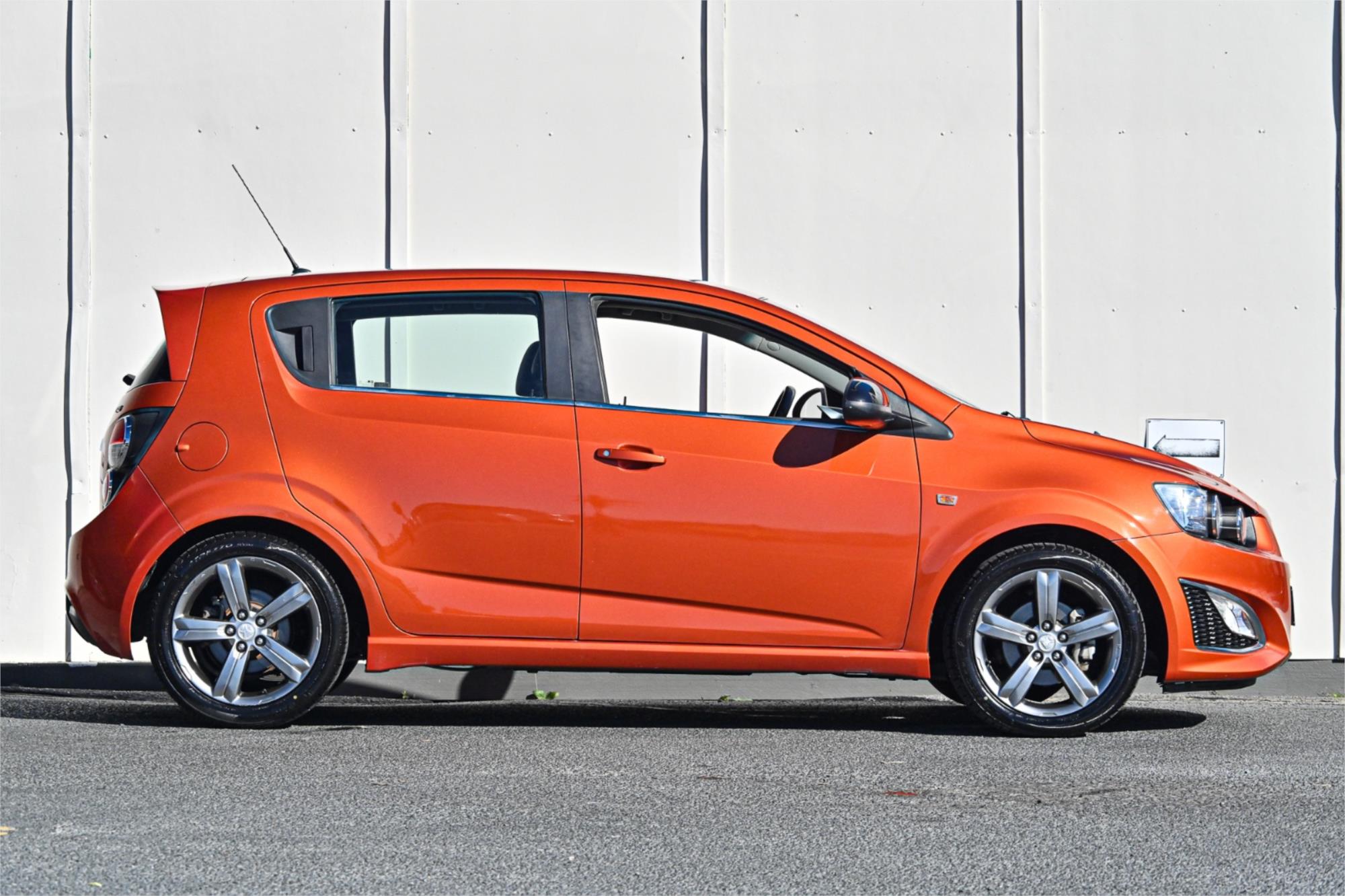 2014 HOLDEN BARINA TM MY14 RS 6 SP MANUAL 5D HATCHBACK