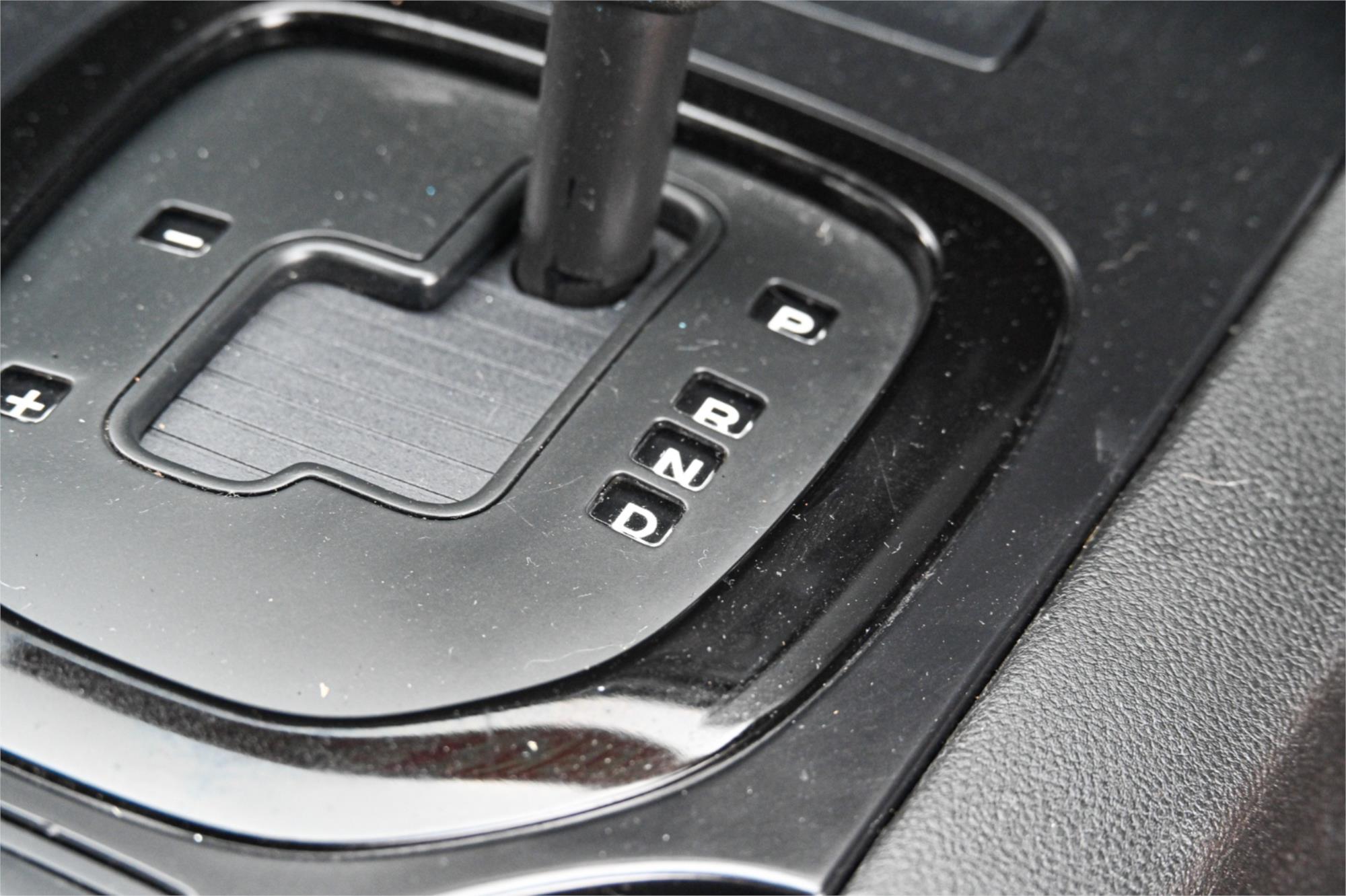 2010 HOLDEN COMMODORE VE II OMEGA 6 SP AUTOMATIC 4D SEDAN