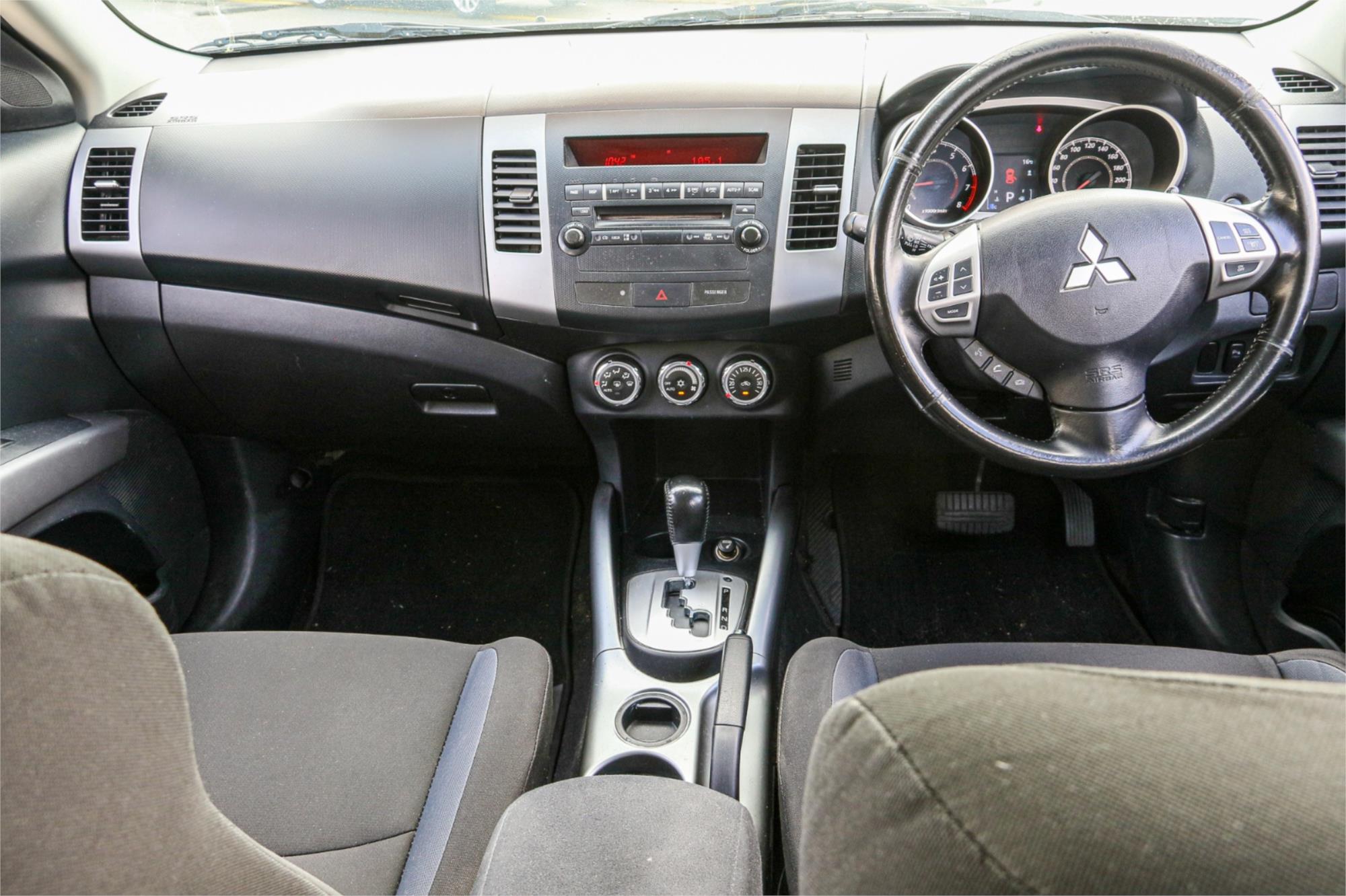 2011 MITSUBISHI OUTLANDER ZH MY11 LS (FWD) 5 SP MANUAL 4D WAGON