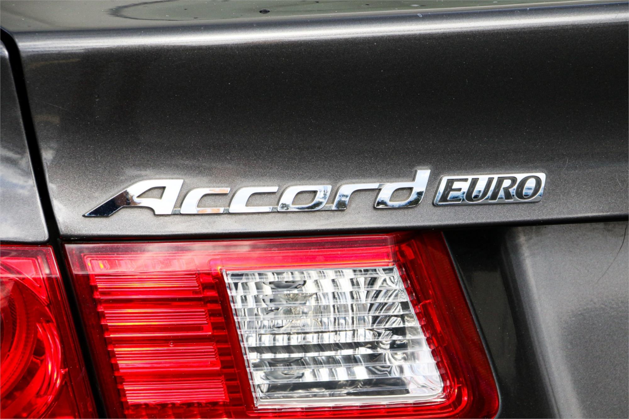 2010 HONDA ACCORD 10 EURO LUXURY 5 SP AUTOMATIC 4D SEDAN