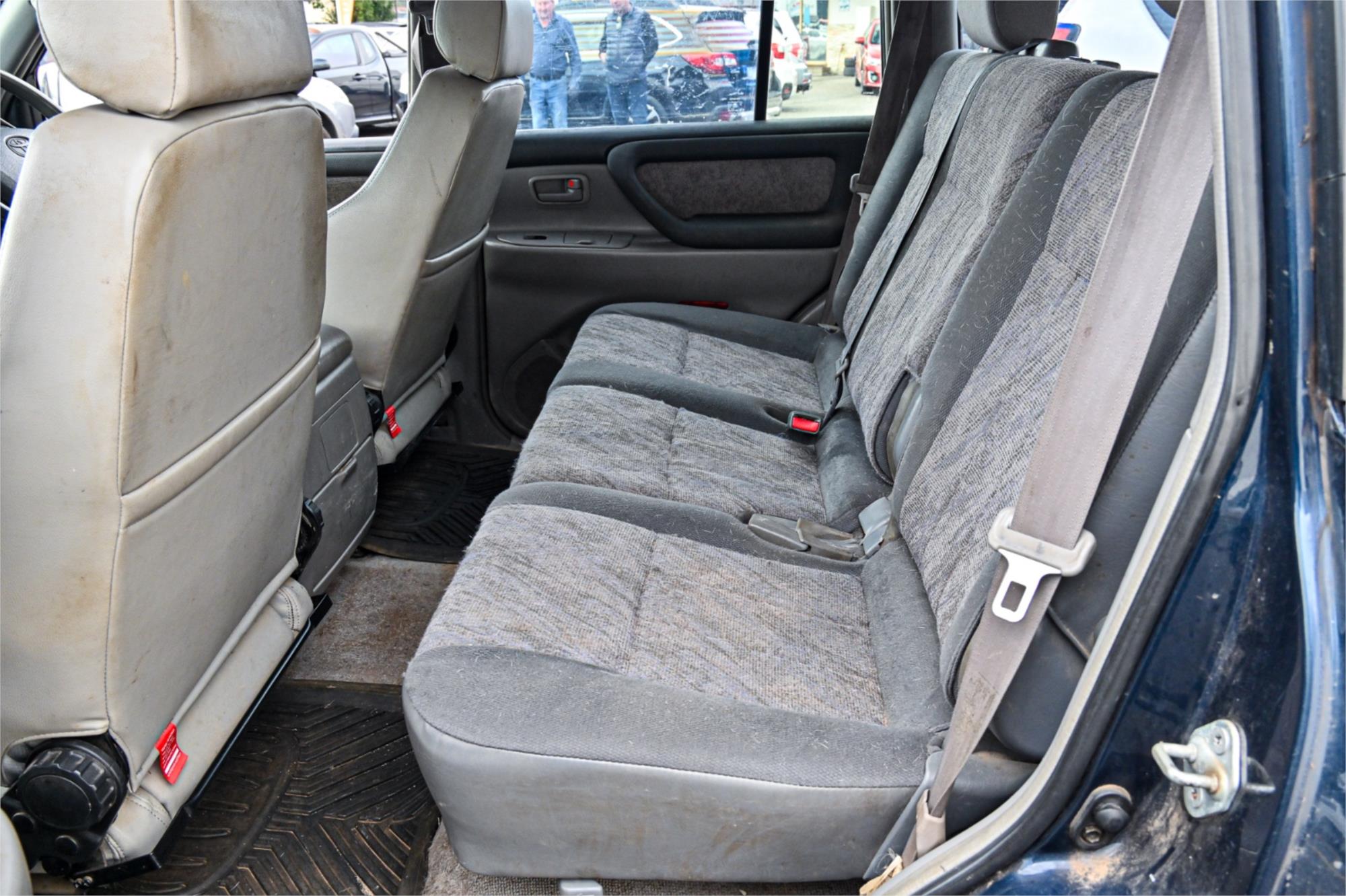 2003 TOYOTA LANDCRUISER UZJ100R GXL (4x4) 5 SP AUTOMATIC 4D WAGON