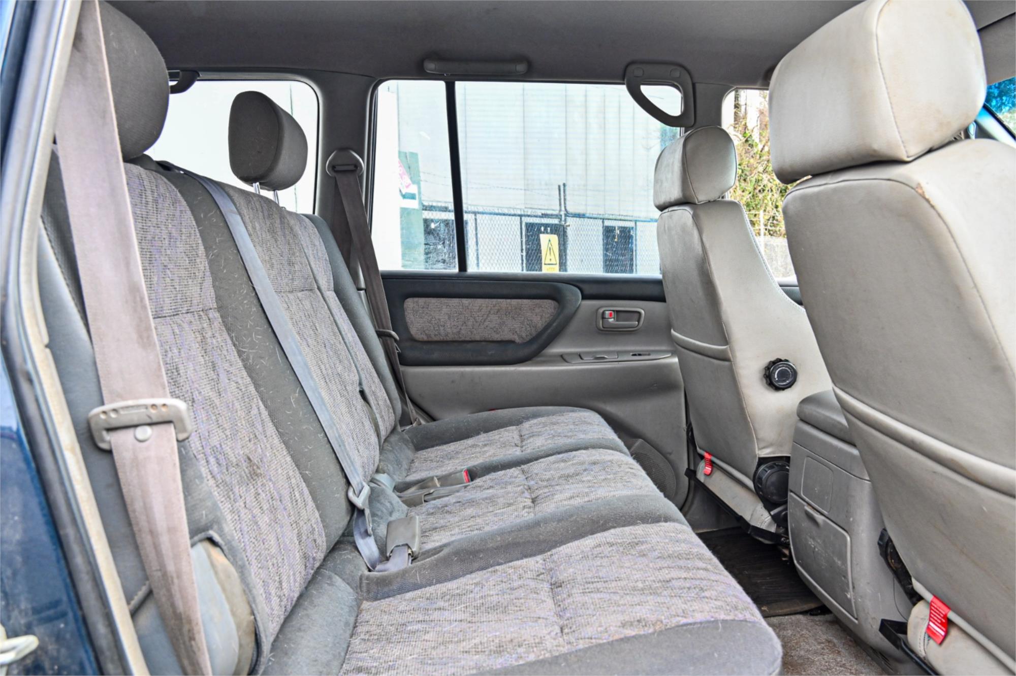 2003 TOYOTA LANDCRUISER UZJ100R GXL (4x4) 5 SP AUTOMATIC 4D WAGON