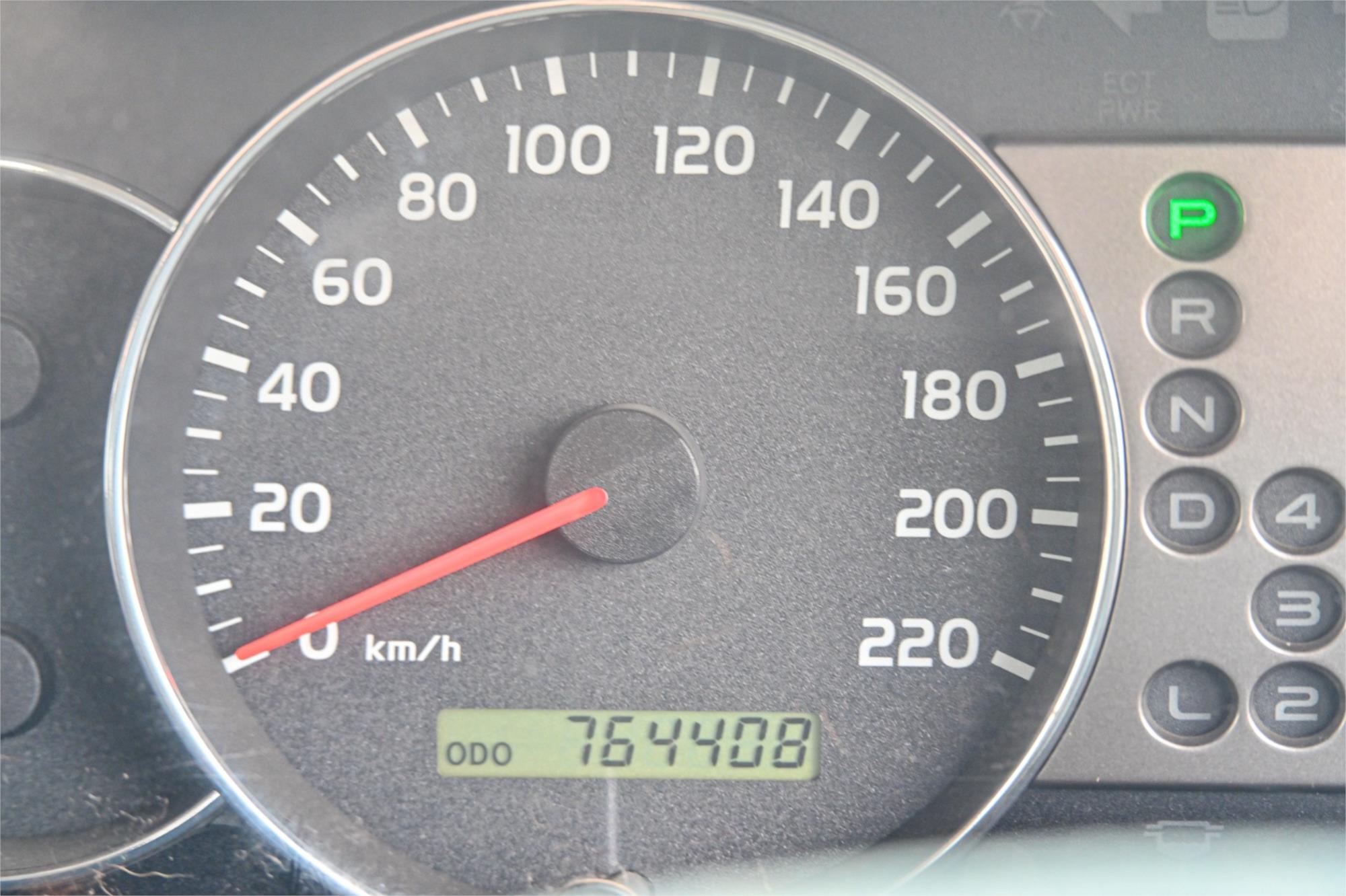 2003 TOYOTA LANDCRUISER UZJ100R GXL (4x4) 5 SP AUTOMATIC 4D WAGON