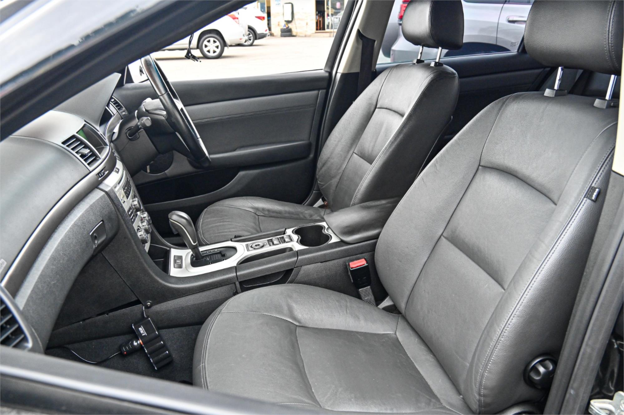 2010 HOLDEN COMMODORE VE MY10 INTERNATIONAL 6 SP AUTOMATIC 4D SEDAN