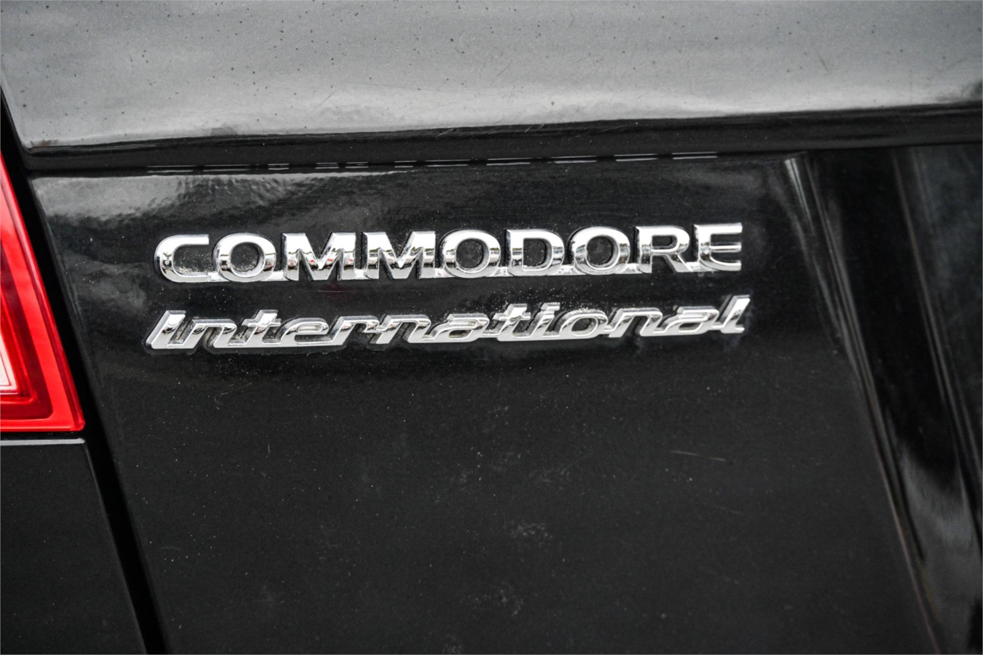 2010 HOLDEN COMMODORE VE MY10 INTERNATIONAL 6 SP AUTOMATIC 4D SEDAN