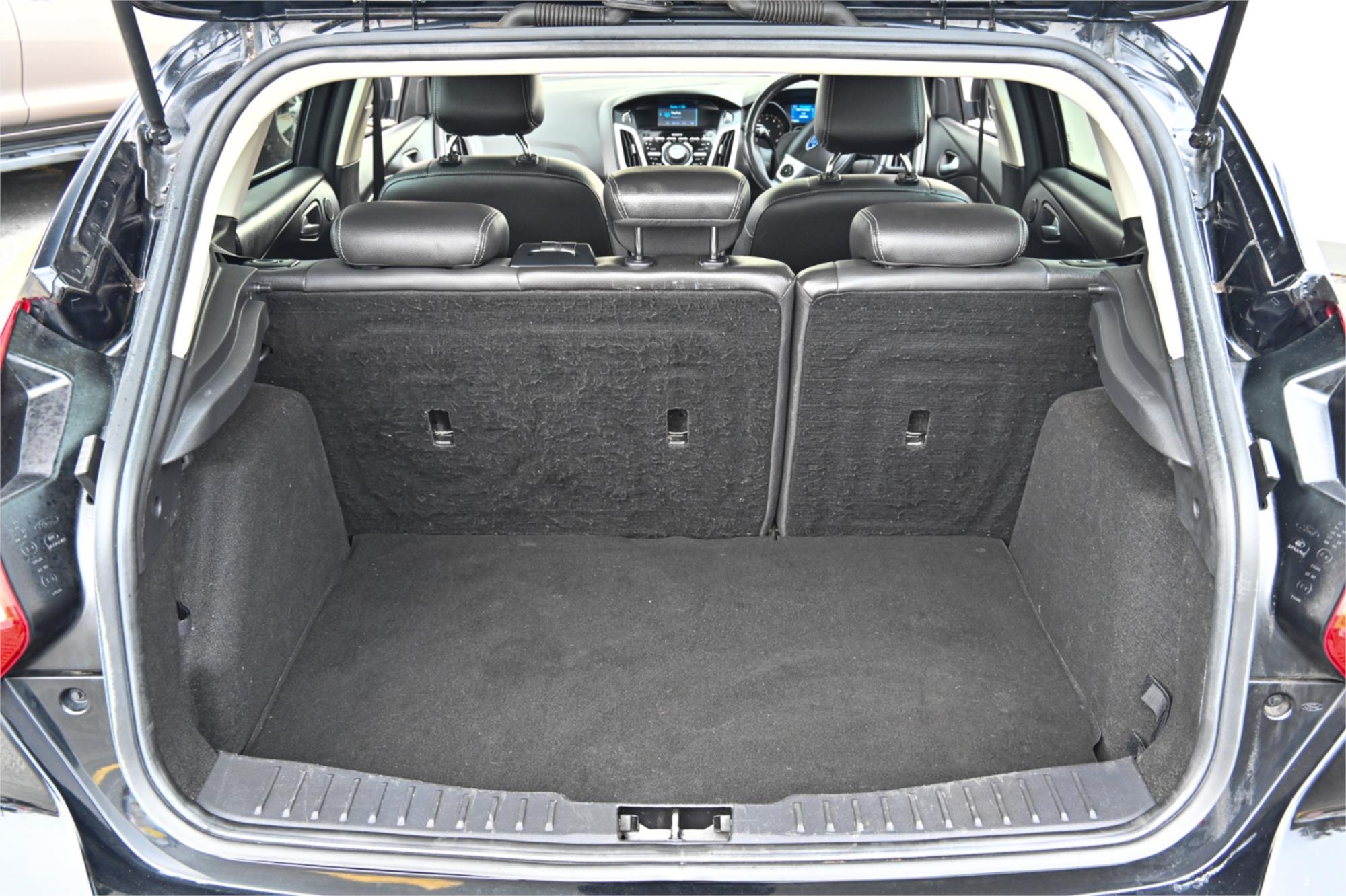 2014 FORD FOCUS LW MK2 MY14 TITANIUM 6 SP AUTOMATIC 5D HATCHBACK