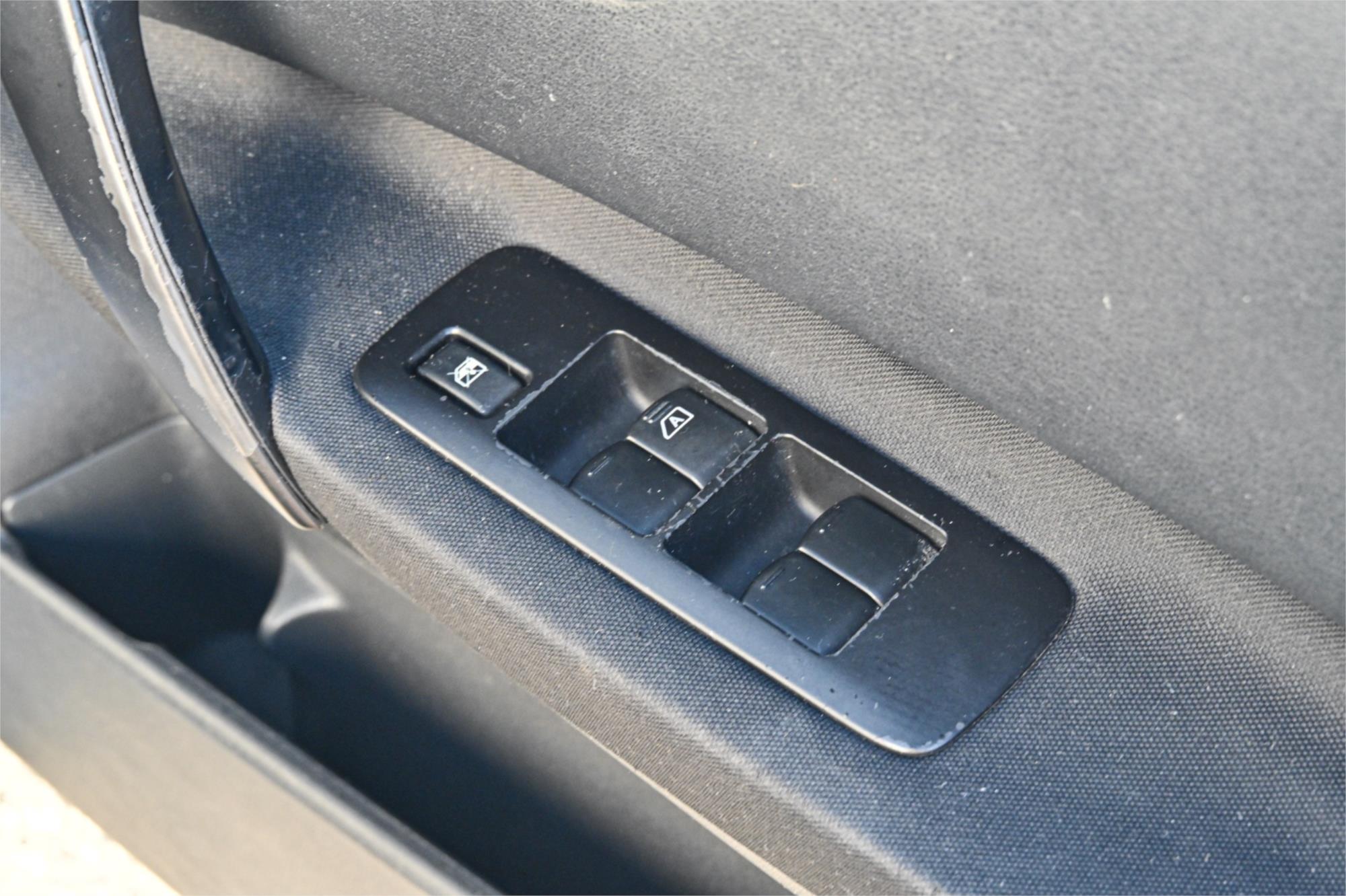 2011 NISSAN DUALIS J10 SERIES II +2 ST (4x2) CVT AUTO 6 SP SEQUENTIAL 4D WAGON