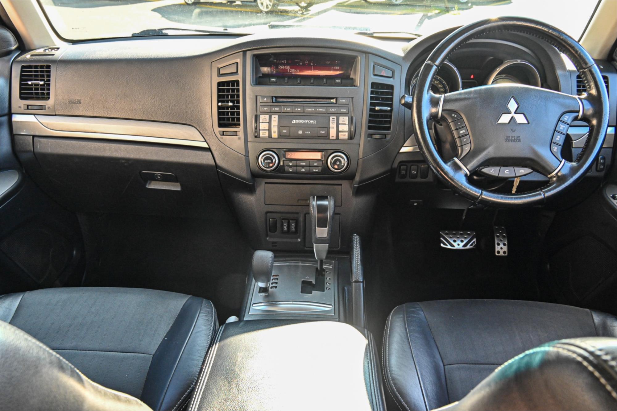 2011 MITSUBISHI PAJERO NW MY12 VR-X LWB (4x4) 5 SP AUTO SPORTS MODE 4D WAGON