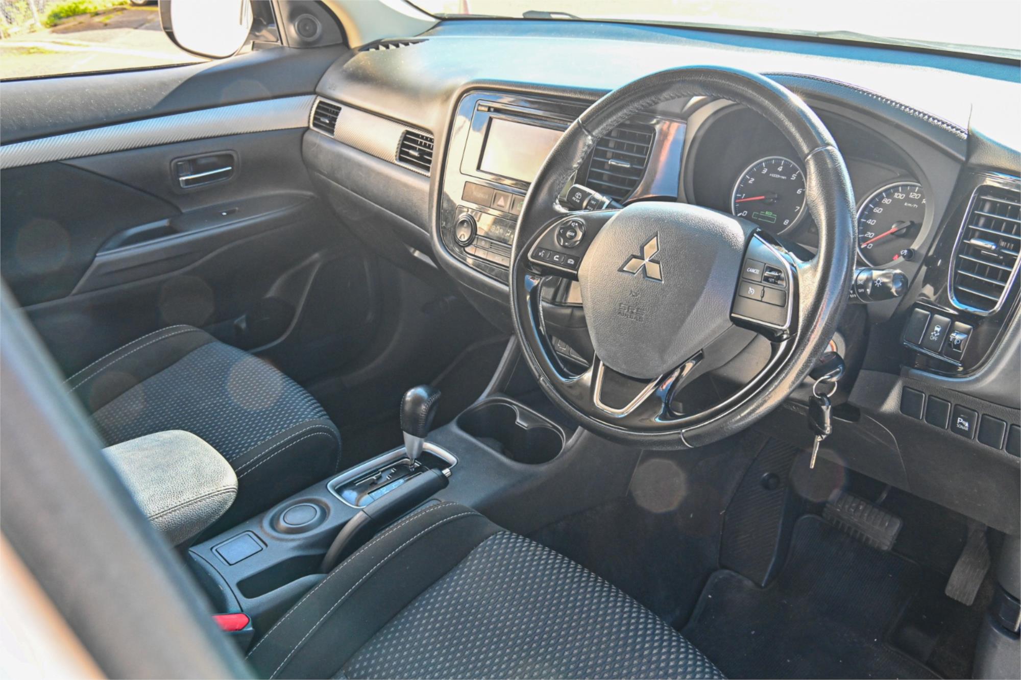 2016 MITSUBISHI OUTLANDER ZK MY16 LS (4x2) CONTINUOUS VARIABLE 4D WAGON