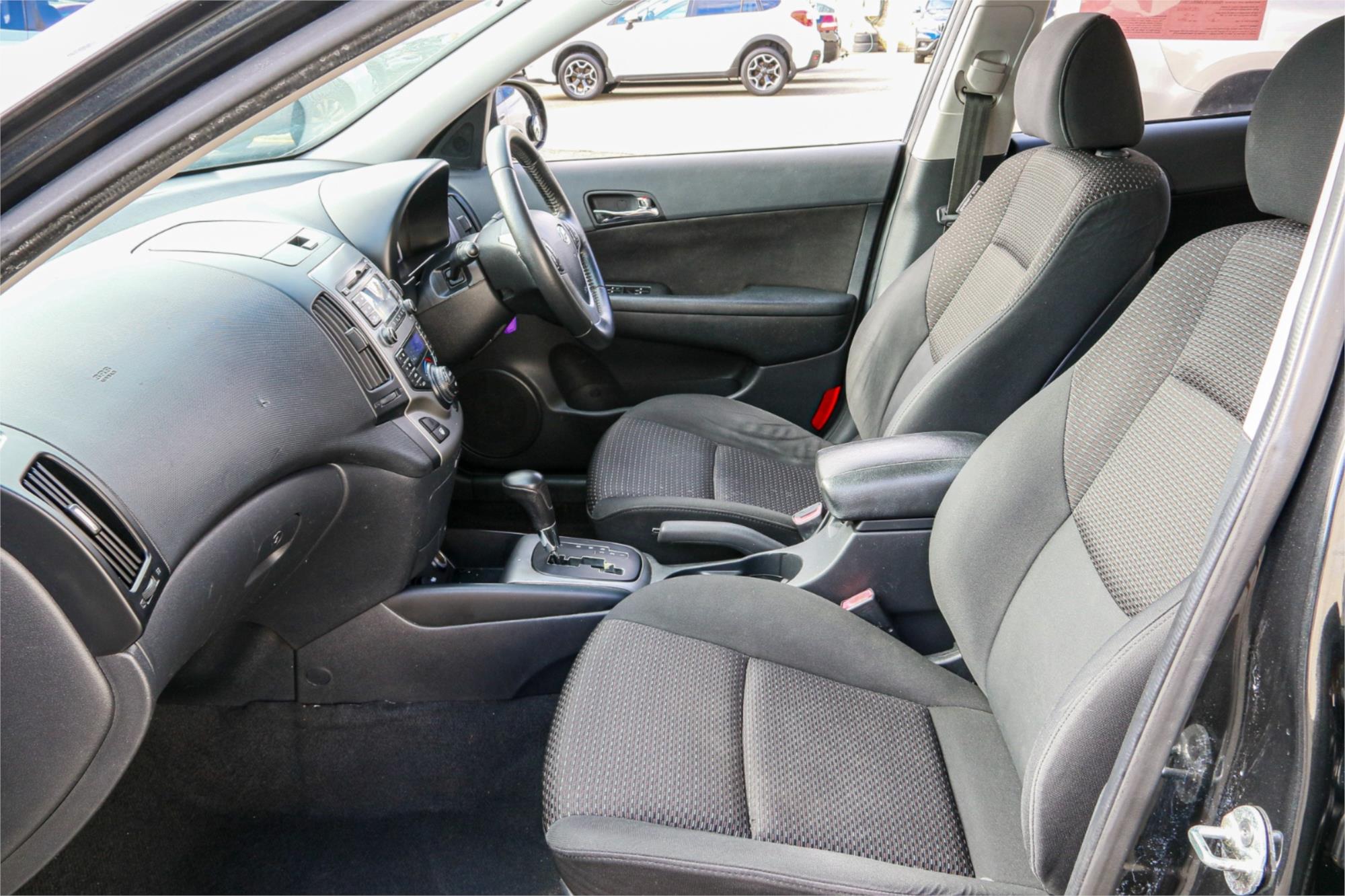 2009 HYUNDAI i30 FD MY09 SR 4 SP AUTOMATIC 5D HATCHBACK