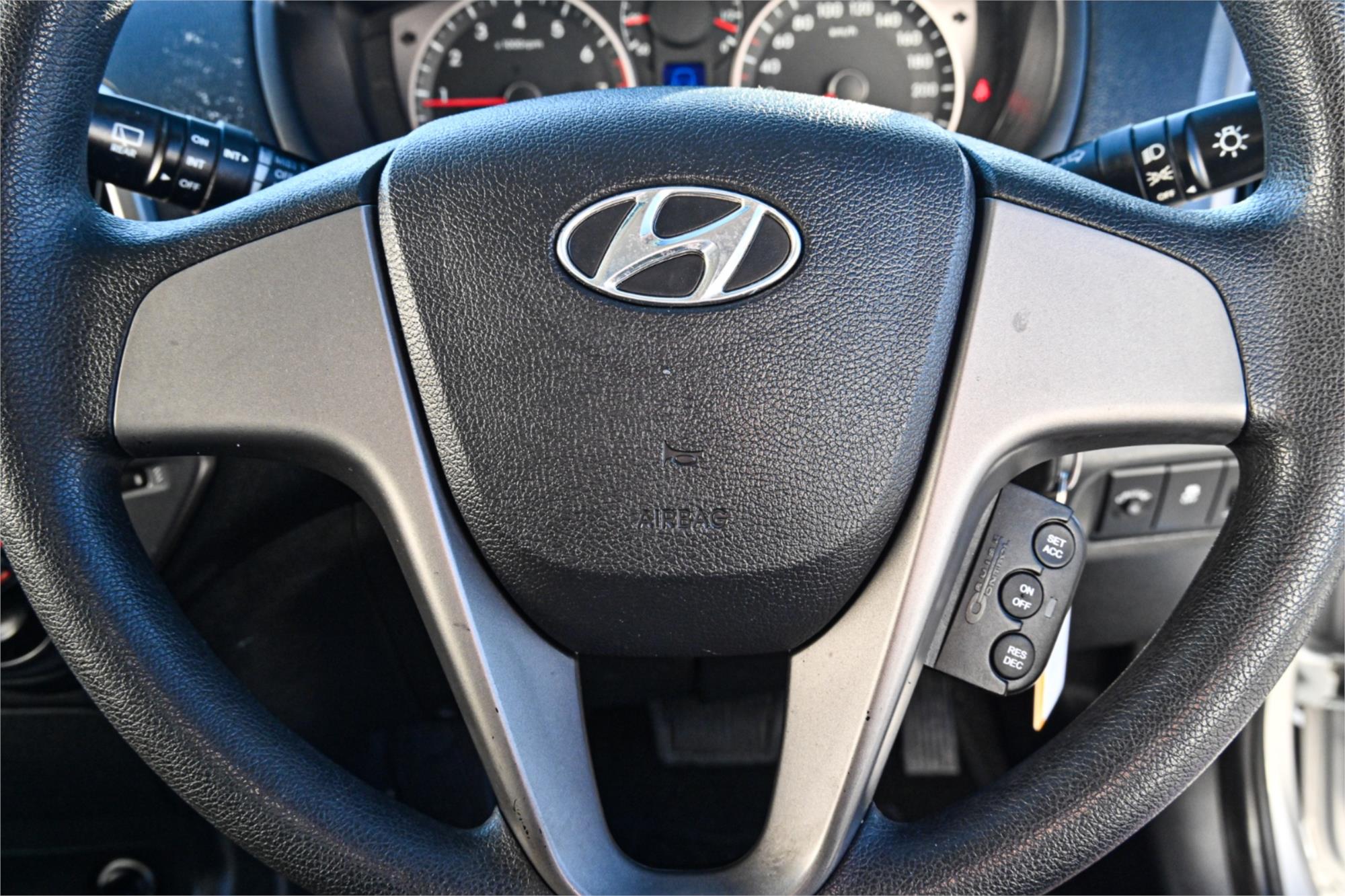 2013 HYUNDAI i20 PB MY12.5 ACTIVE 4 SP AUTOMATIC 3D HATCHBACK