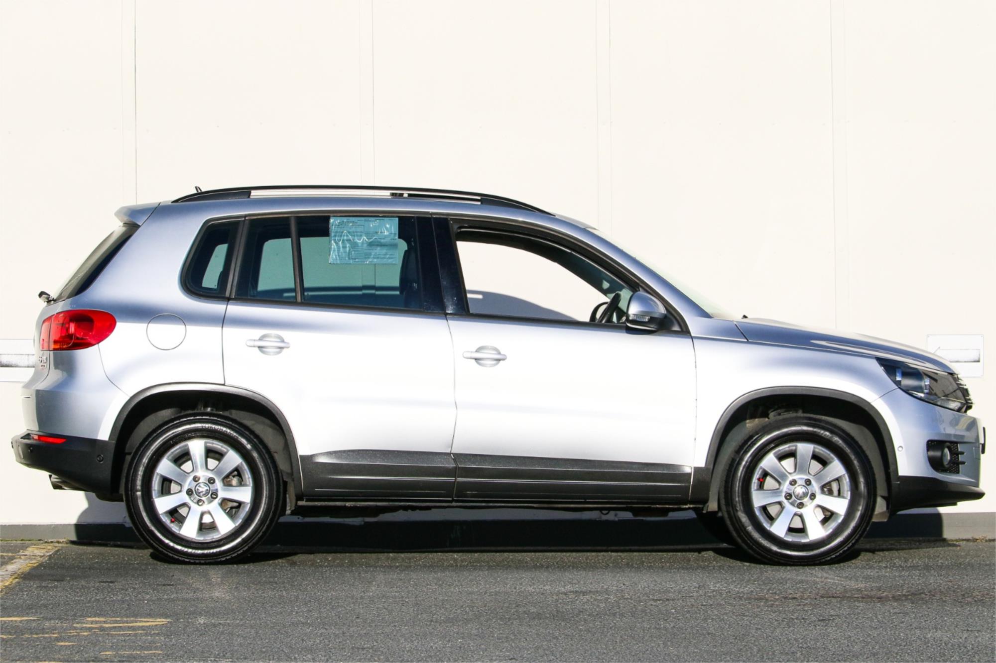 2013 VOLKSWAGEN TIGUAN 5NC MY14 132 TSI PACIFIC 7 SP AUTO DIRECT SHIFT 4D WAGON