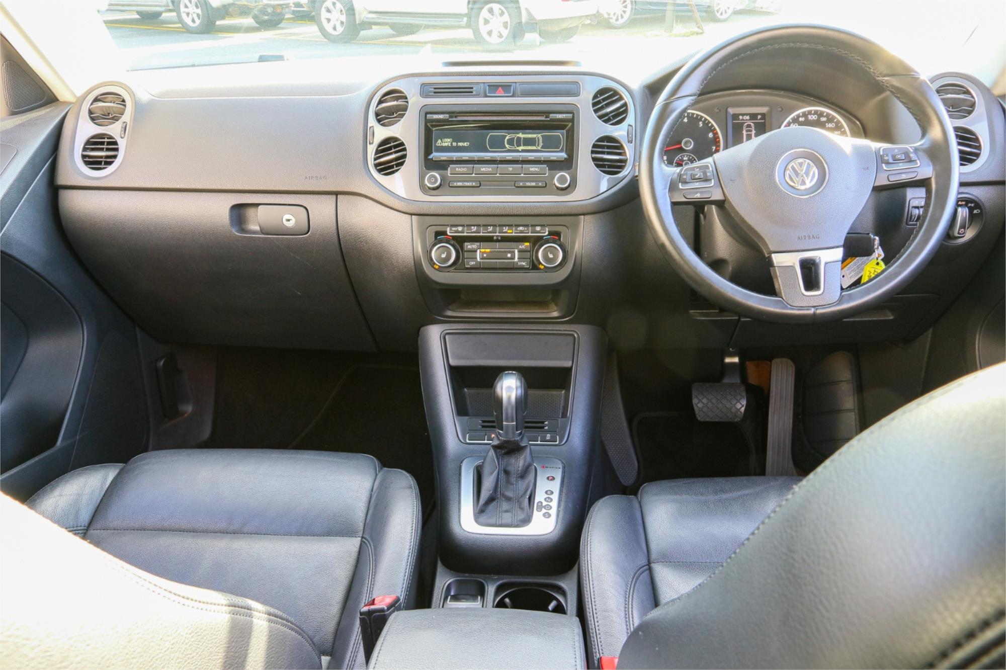 2013 VOLKSWAGEN TIGUAN 5NC MY14 132 TSI PACIFIC 7 SP AUTO DIRECT SHIFT 4D WAGON