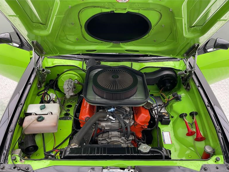 1977 HOLDEN TORANA LX SL/R 5000 3 SP AUTOMATIC 4D SEDAN