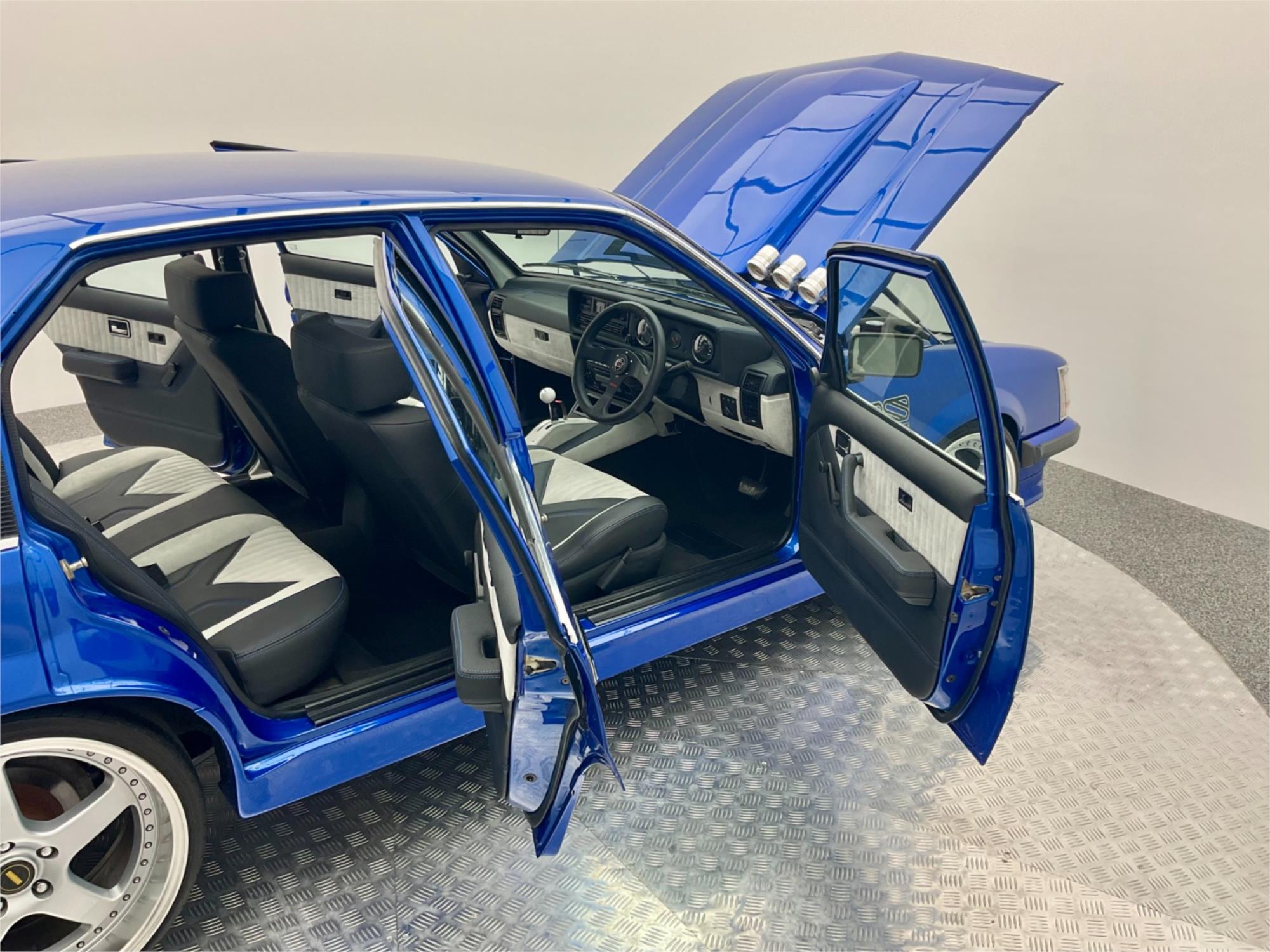 1983 HOLDEN COMMODORE VH SS GROUP 3 REPLICA 3 SP AUTOMATIC 4D SEDAN