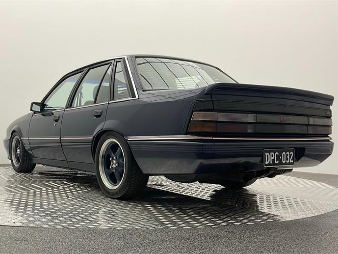 1988 HOLDEN COMMODORE VL SV88 3 SP AUTOMATIC SEDAN