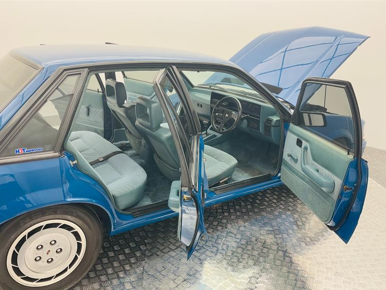 1984 HOLDEN COMMODORE VK SS TRIBUTE 3 SP AUTOMATIC 4D SEDAN